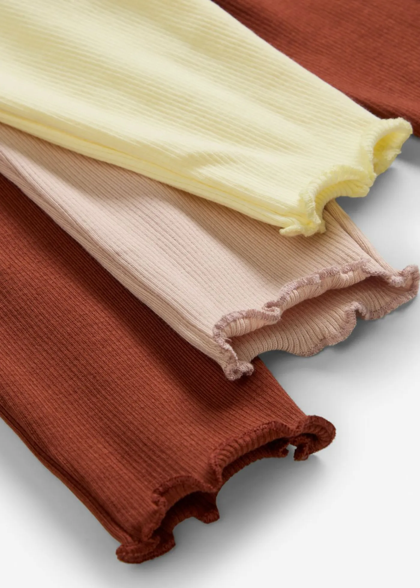 bonprix bonprix Packs|Pantalones>Leggings de canalé de algodón orgánico con volantes (3 unidades) Vainilla + marrón caoba + beige mate + blanco lana