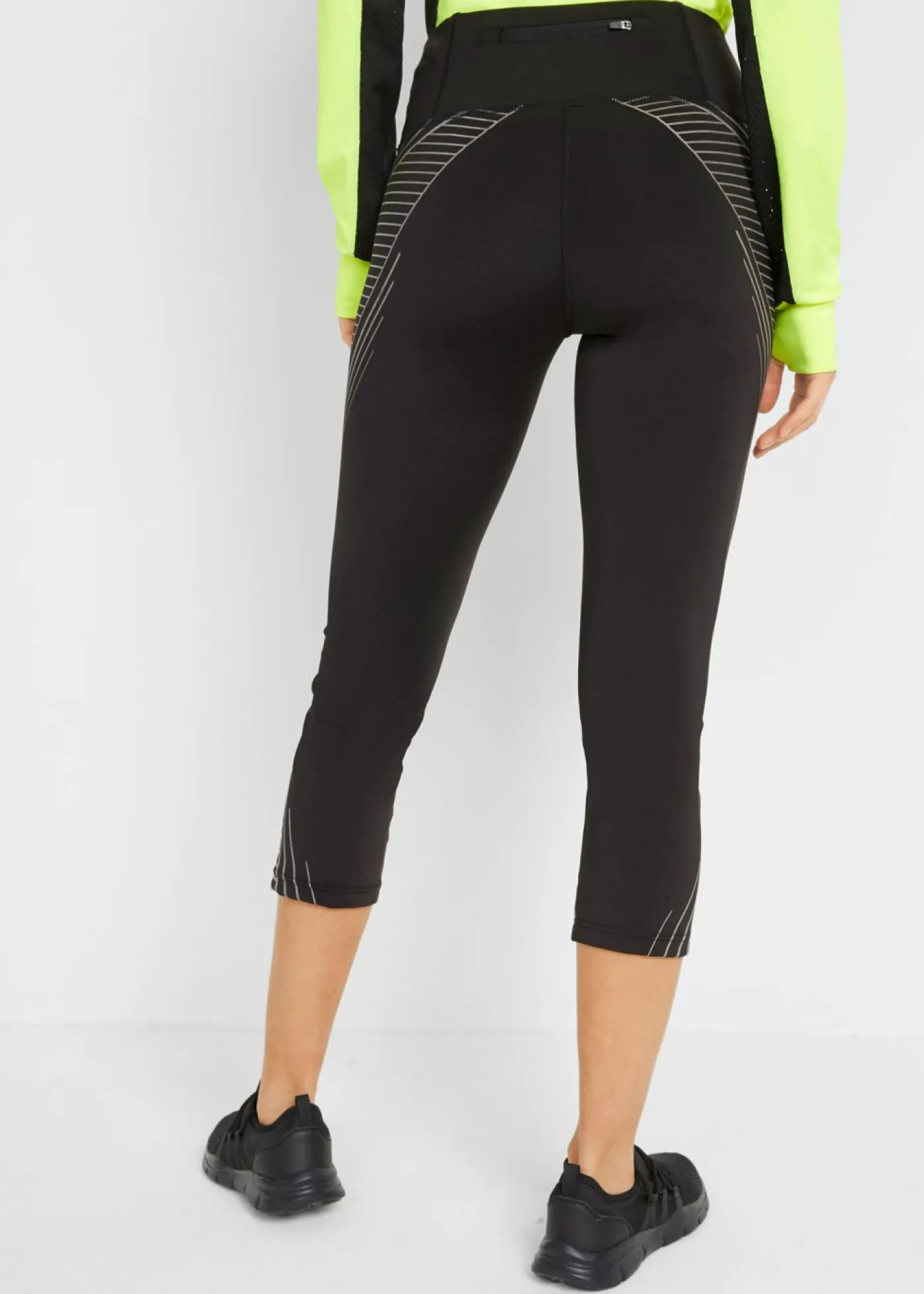 bonprix bonprix Ropa Deportiva|Pantalones>Leggings deportivos con bolsillos, largo 3/4 Negro
