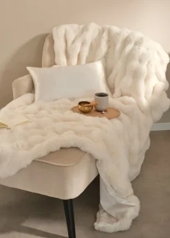 bonprix bonprix Colchas Y Cubrecamas>Manta de suave de pelo sintético Crema