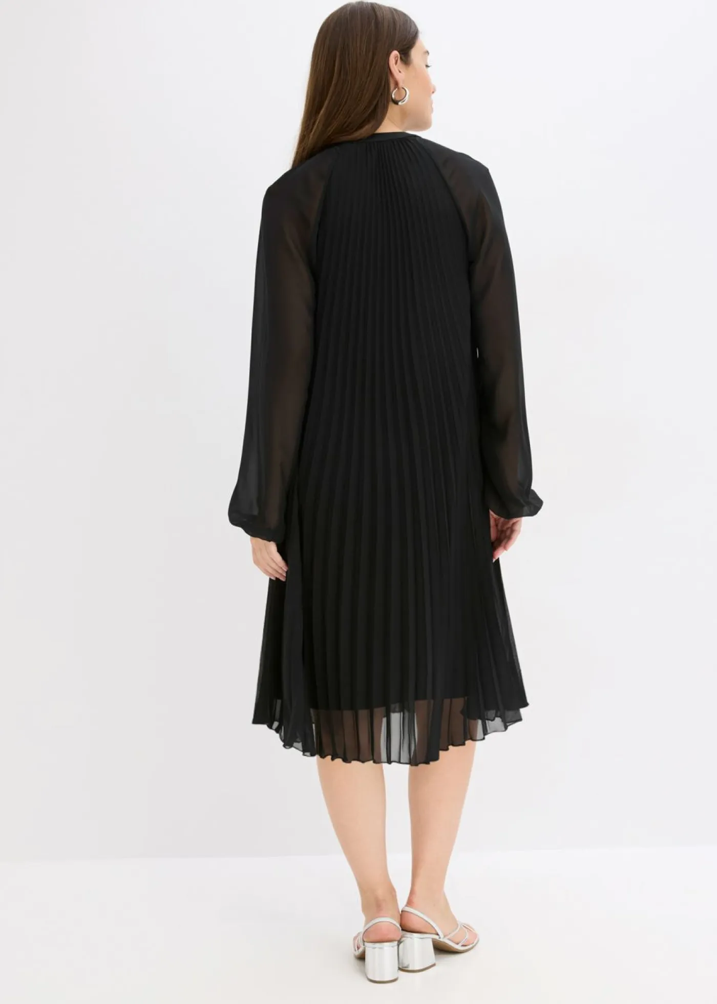 bonprix bonprix Vestidos|Novedades>Minivestido de gasa fina con plisado Negro