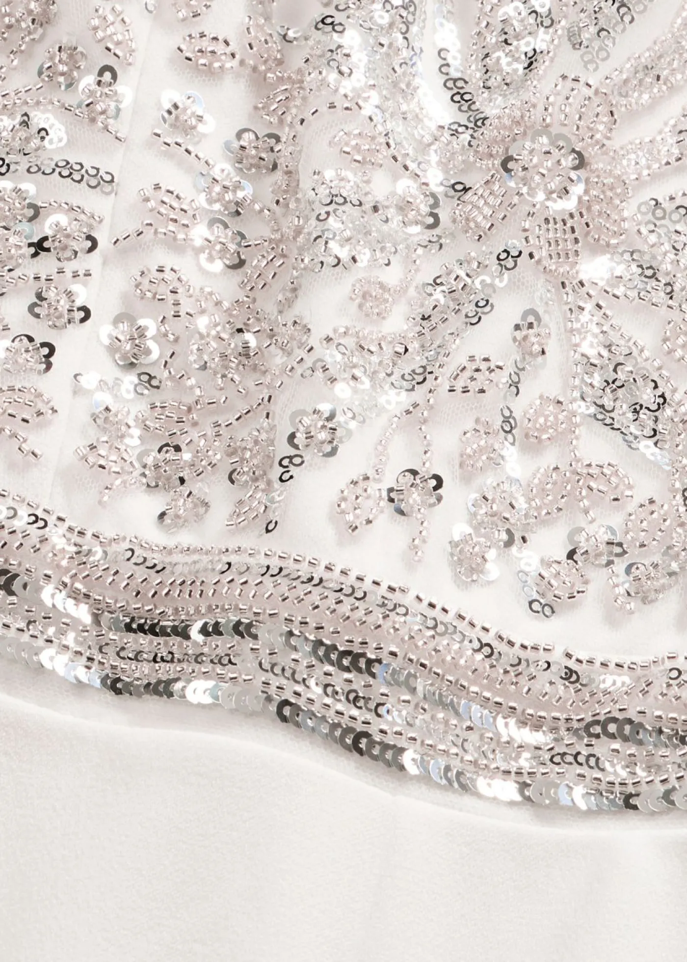 bonprix bonprix Monos|Novedades>Mono de crepé estructurado con bordado de perlas Blanco lana