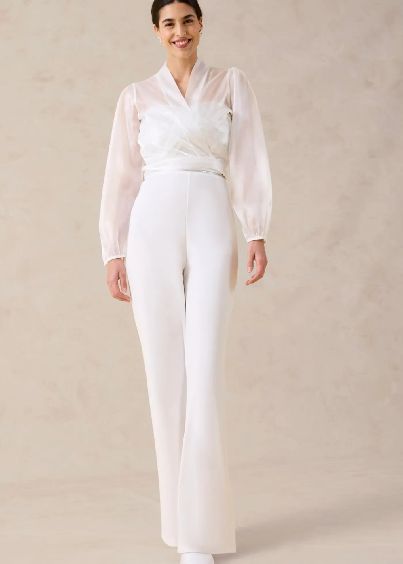 bonprix bonprix Monos|Novedades>Mono de crepé estructurado con bordado de perlas Blanco lana