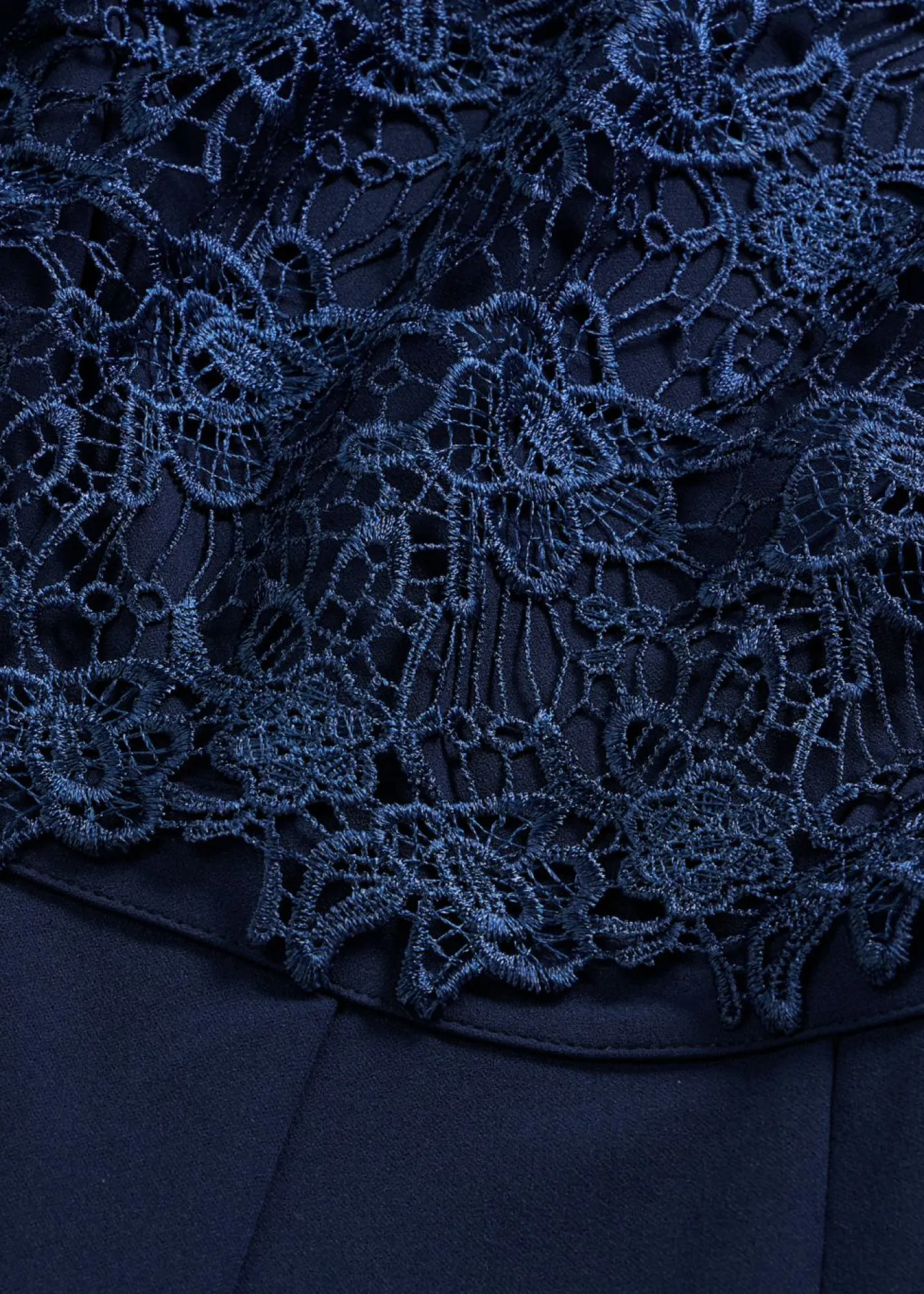 bonprix bonprix Monos|Tallas Pequeñas>Mono de neopreno suave con encaje Azul marino