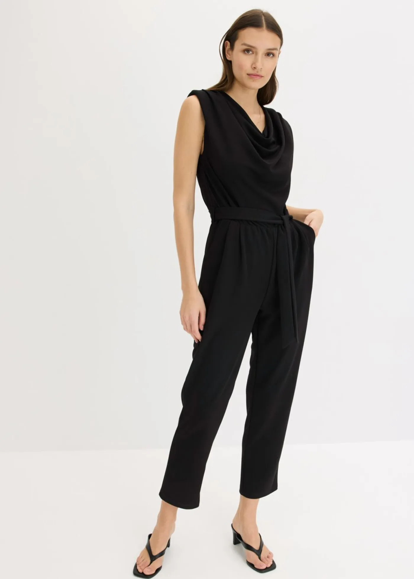 bonprix bonprix Monos>Mono de punto con hombreras Negro