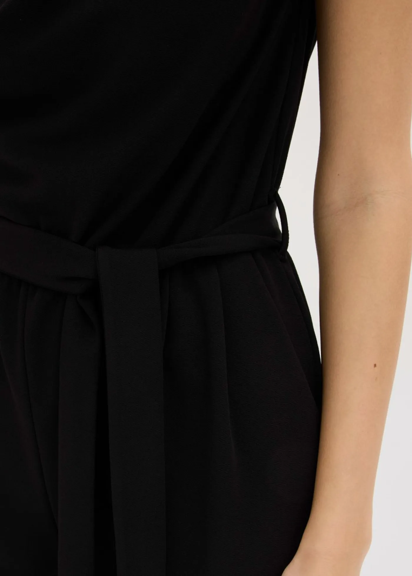 bonprix bonprix Monos>Mono de punto con hombreras Negro