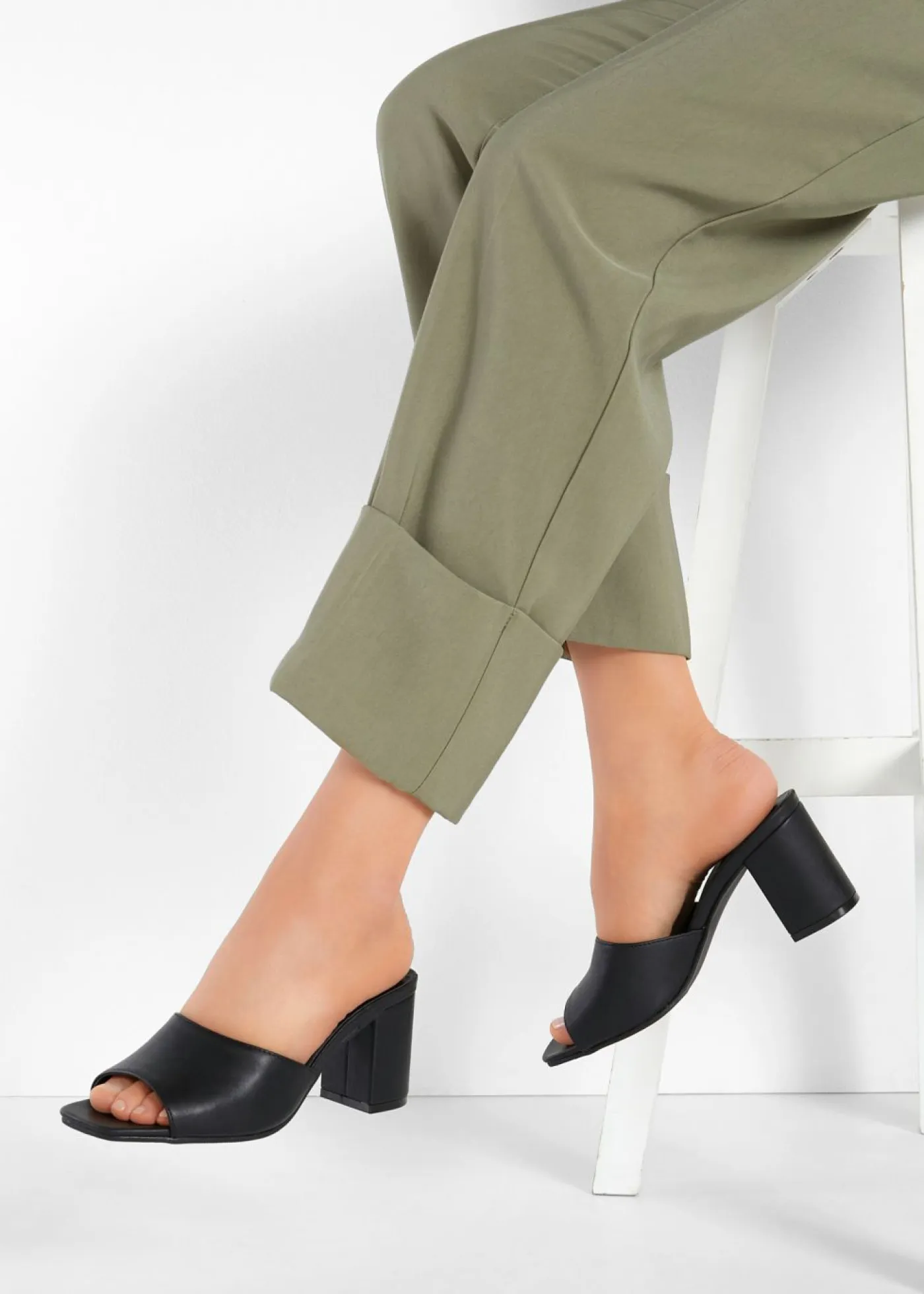 bonprix bonprix Zapatos Primavera-Verano>Mules Negro