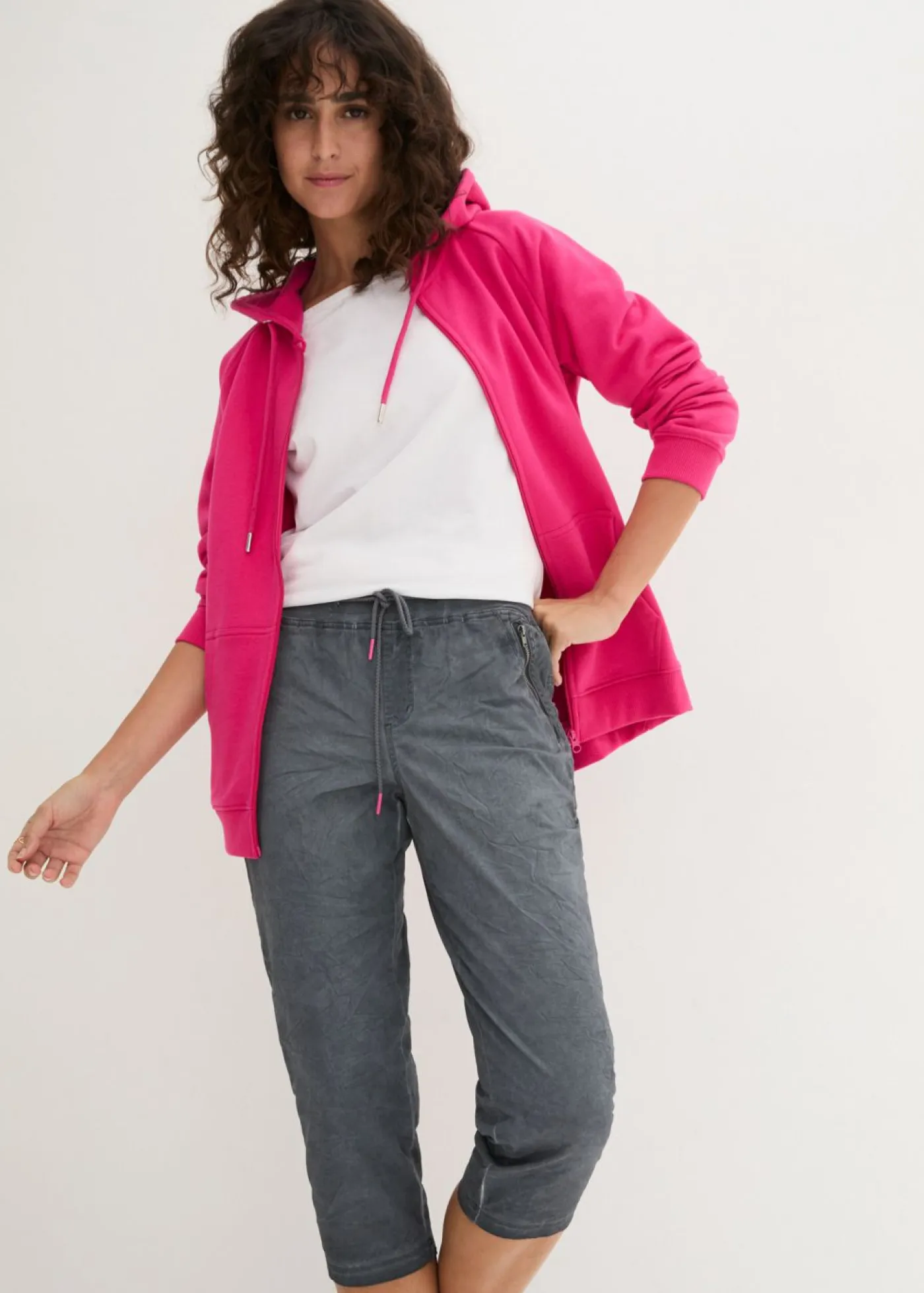 Mujer bonprix bonprix Pantalón 3/4 con cordón en contraste