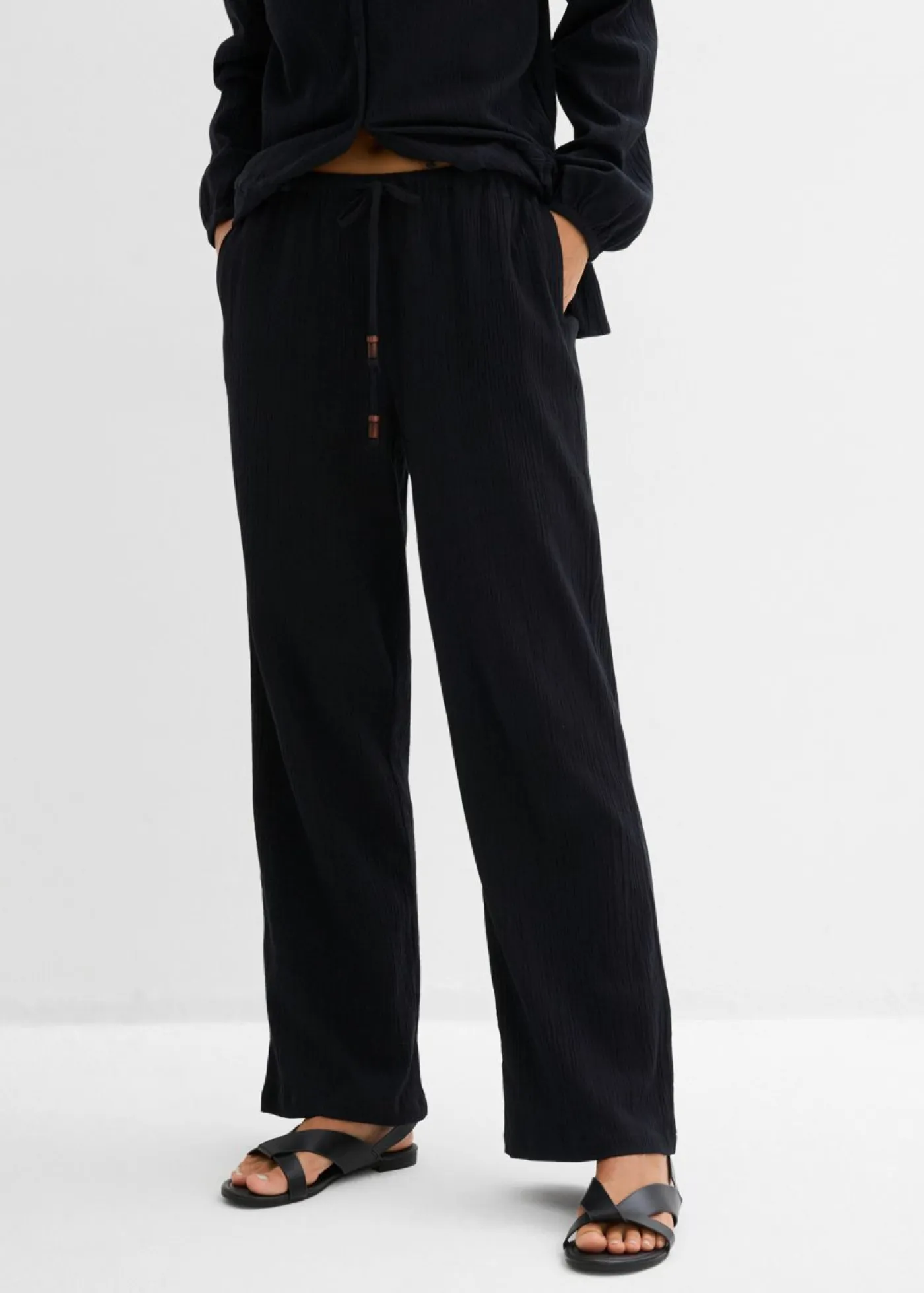 bonprix bonprix Pantalones>Pantalón ancho con efecto estructurado Negro