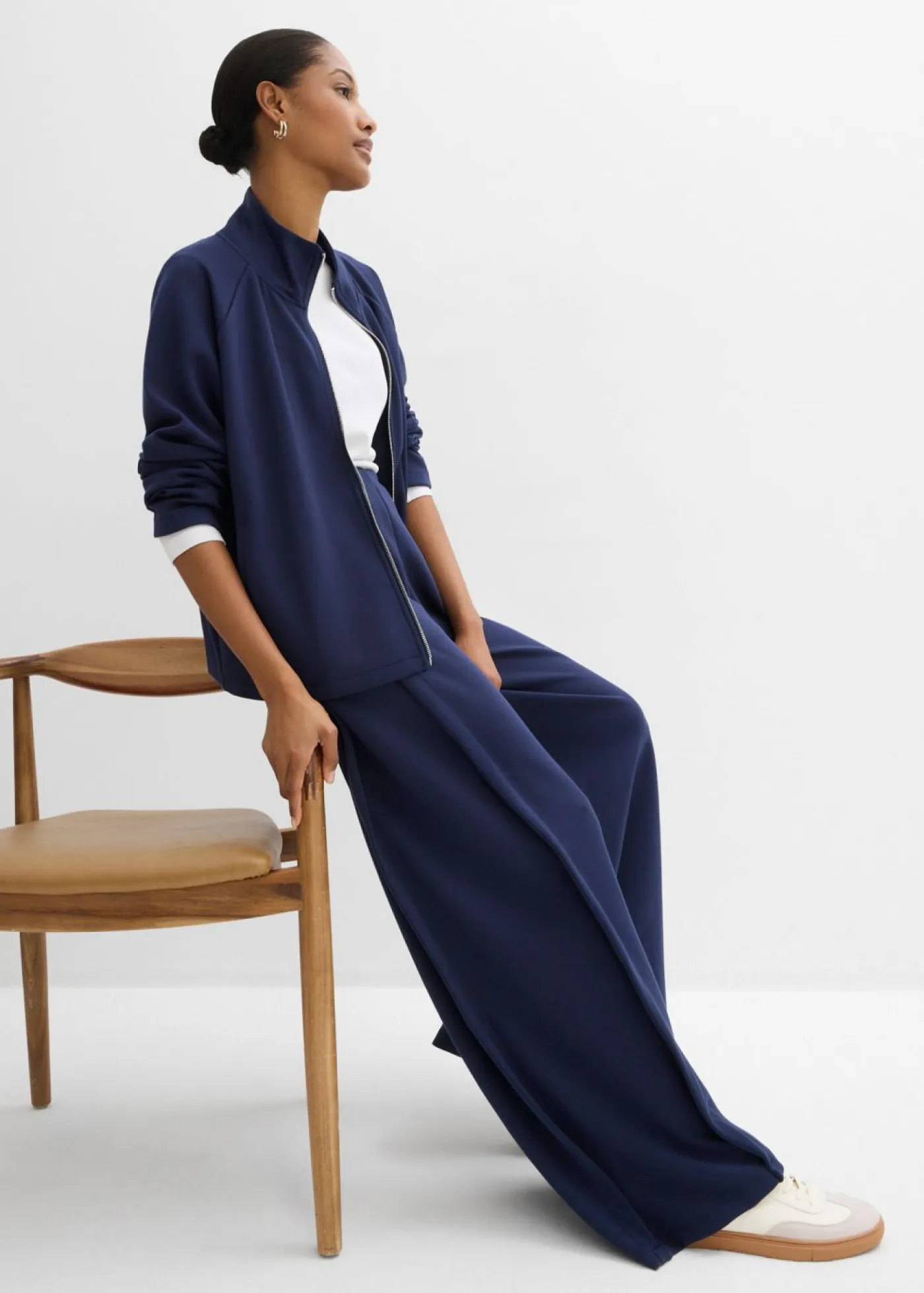 bonprix bonprix Esenciales|Pantalones>Pantalón ancho de mezcla de modal con pliegue lateral Azul marino