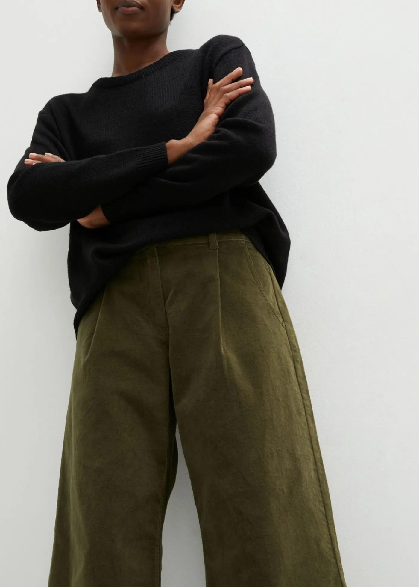 Mujer bonprix bonprix Pantalón ancho de pana elástica con cintura cómoda high waist, largo 7/8