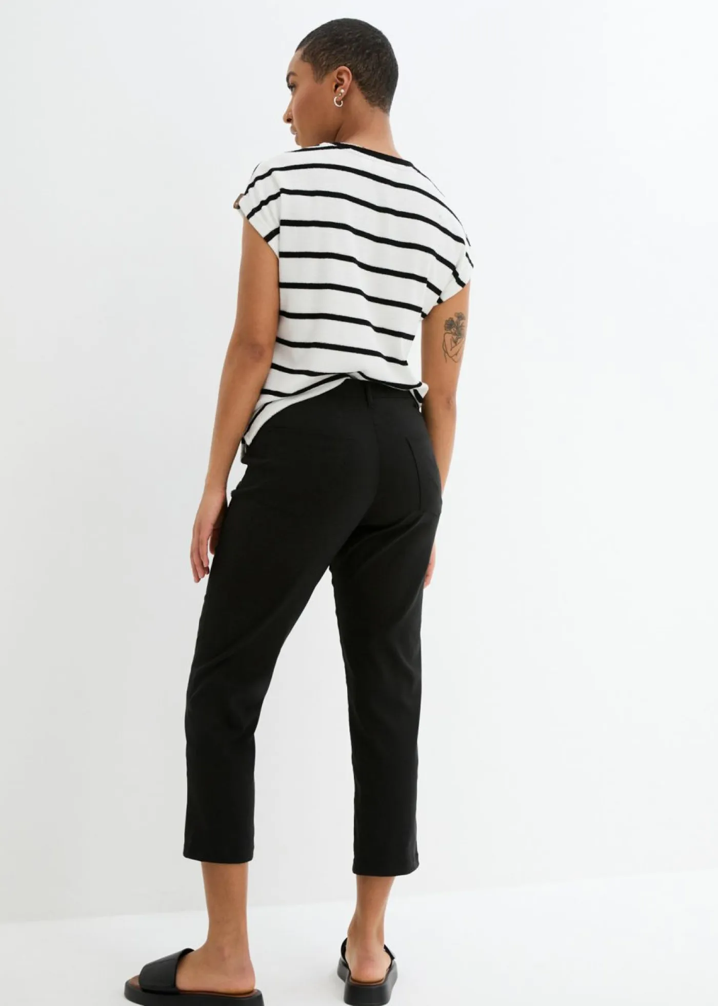 Mujer bonprix bonprix Pantalón capri de bengalina