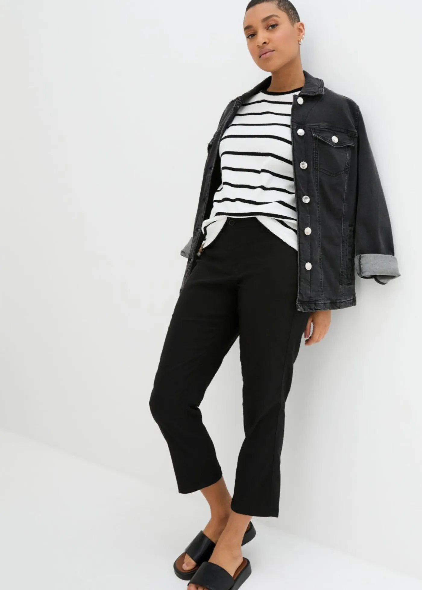 Mujer bonprix bonprix Pantalón capri de bengalina