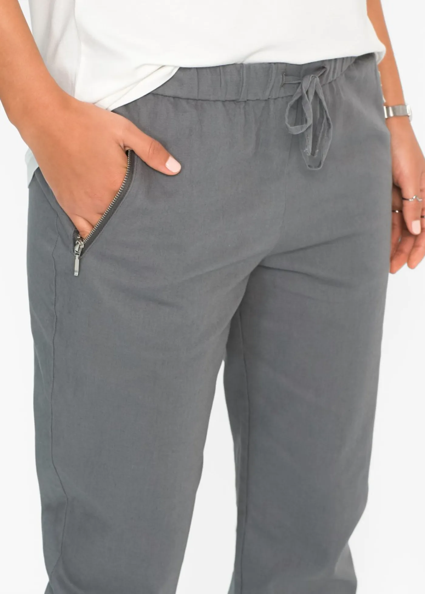 bonprix bonprix Pantalones|Novedades>Pantalón capri de mezcla ligera de lino Gris-plateado
