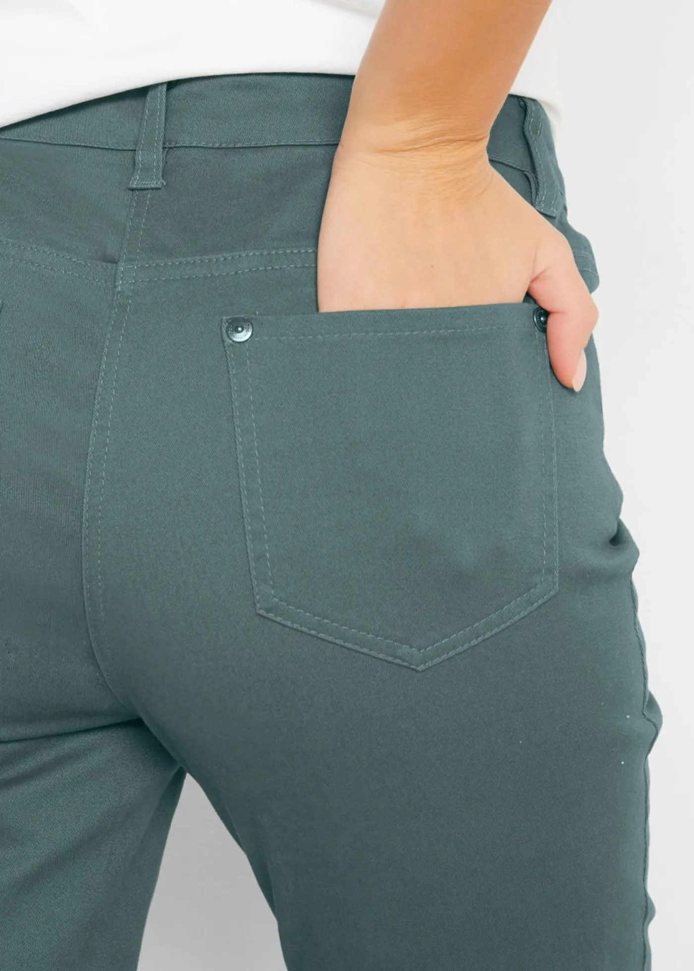 bonprix bonprix Pantalones|Novedades>Pantalón capri de tiro alto Verde eucalipto