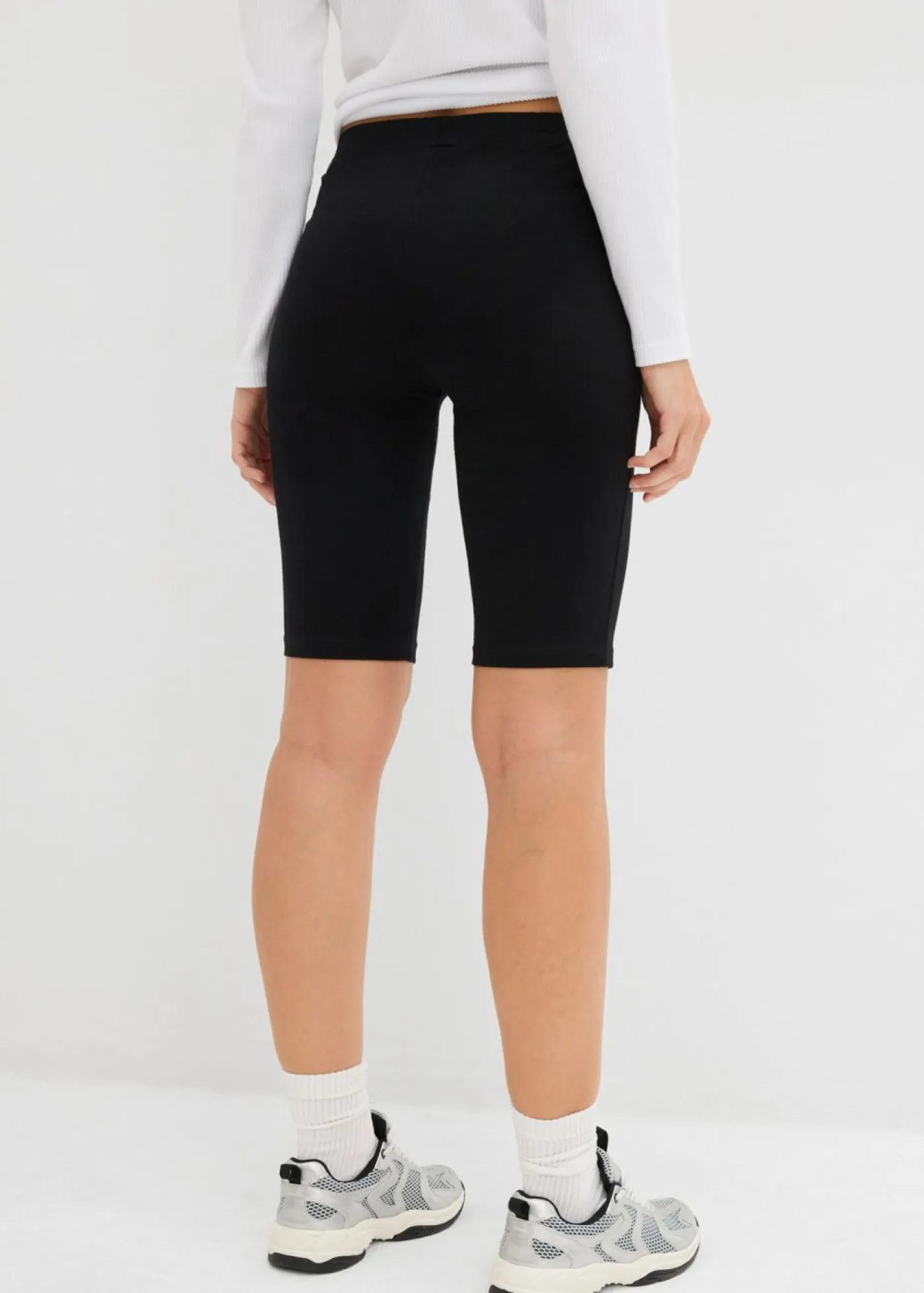 bonprix bonprix Shorts Moldeadores|Básicos>Pantalón ciclista largo (2 unidades) azul marino/cereza