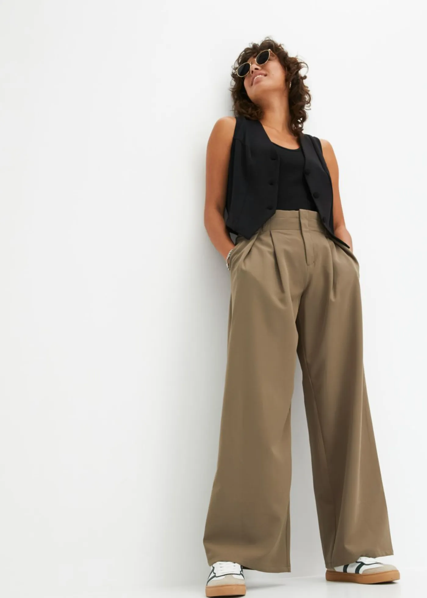 bonprix bonprix Pantalones>Pantalón con pinzas y cinturilla cómoda Oliva