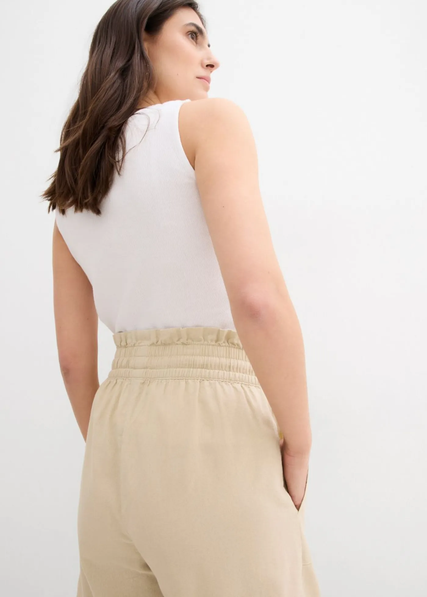 bonprix bonprix Shorts|Pantalones>Pantalón corto con lino Arena claro