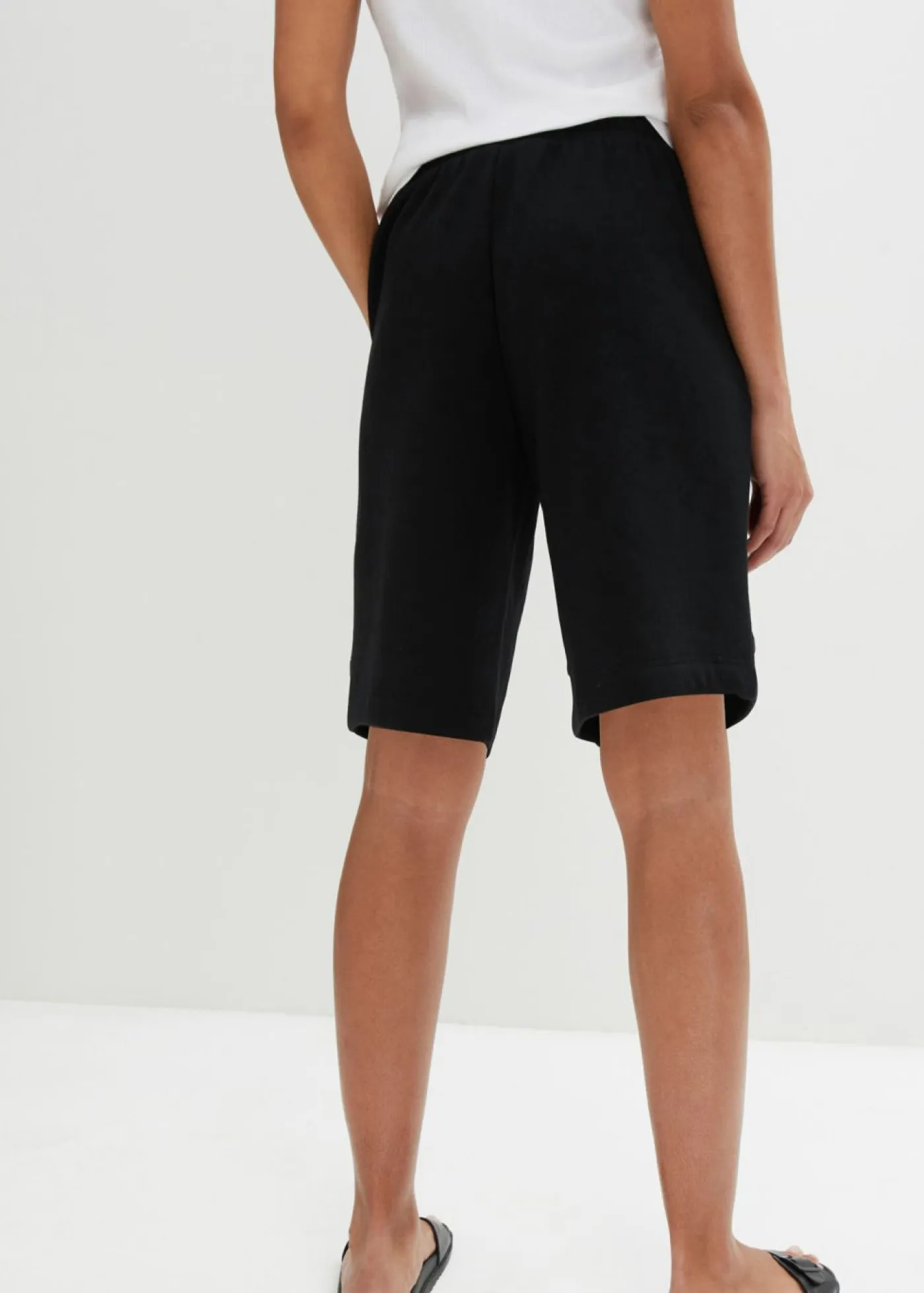 Mujer bonprix bonprix Pantalón corto de chándal con bolsillos