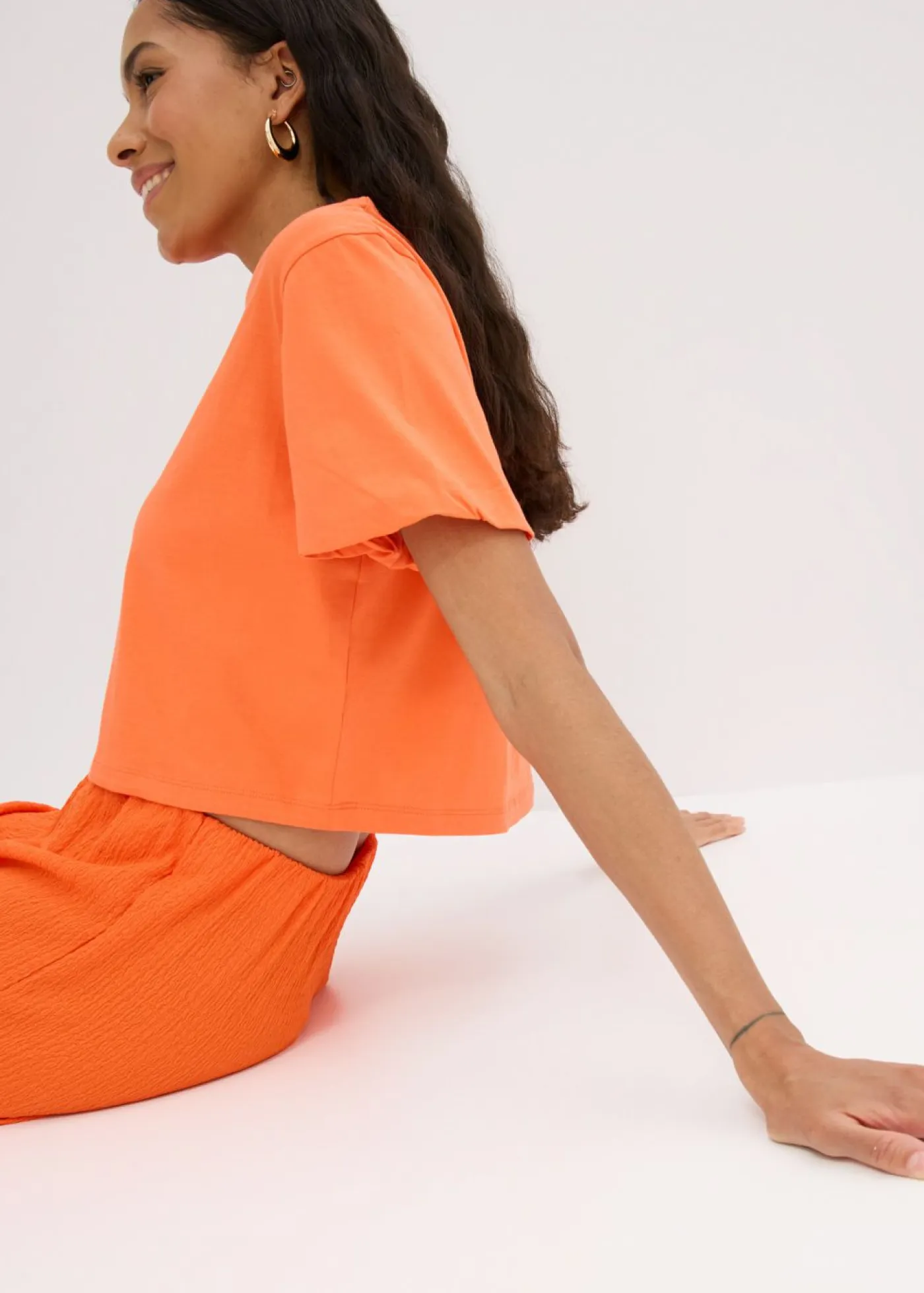 Mujer bonprix bonprix Pantalón corto de punto de crepé ligero