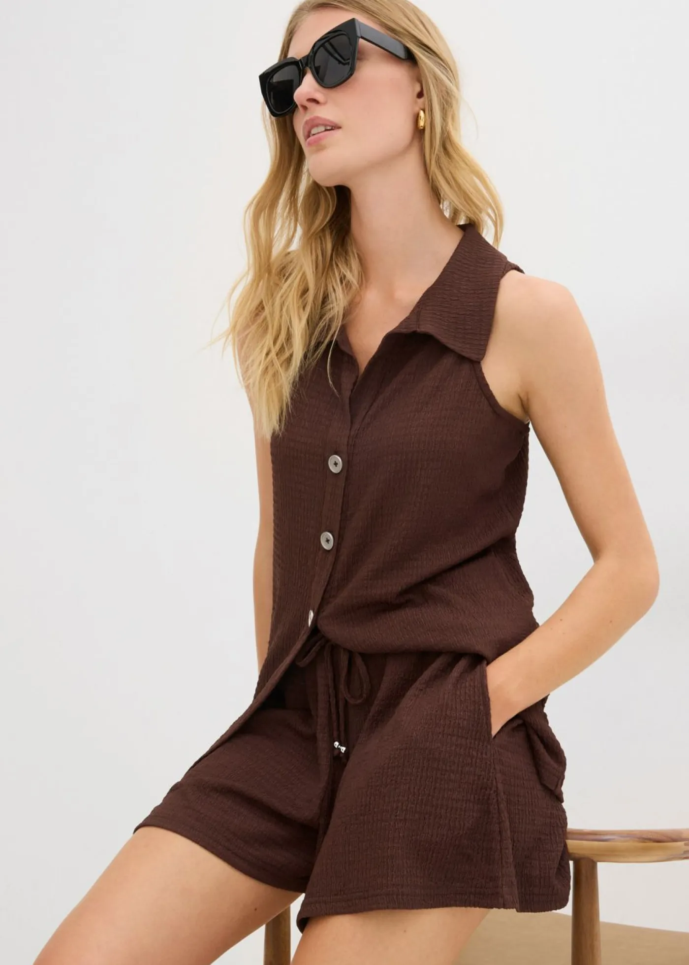 bonprix bonprix Shorts|Pantalones>Pantalón corto sin cierre de crepé estructurado Marrón tierra