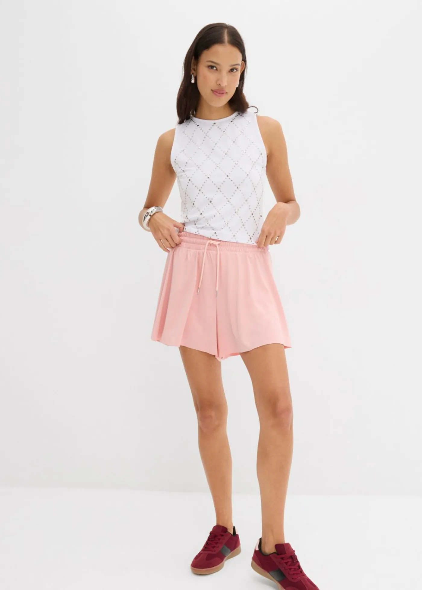 bonprix bonprix Shorts|Pantalones>Pantalón corto sin cierre con diseño de tenis rosa pastel