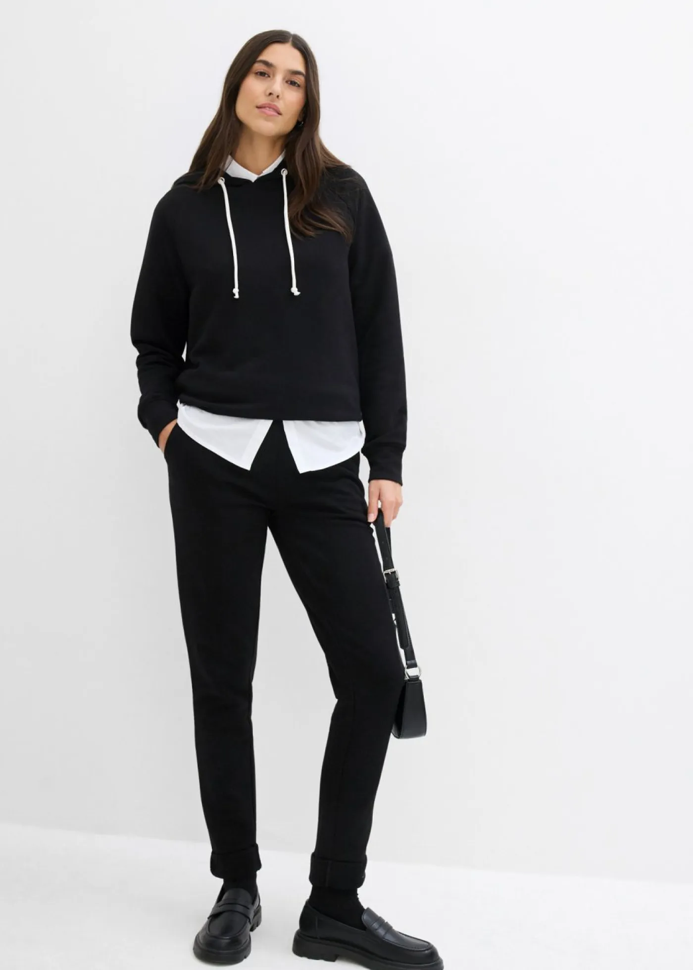 bonprix bonprix Básicos|Ropa Cómoda>Pantalón de chándal ajustado Negro