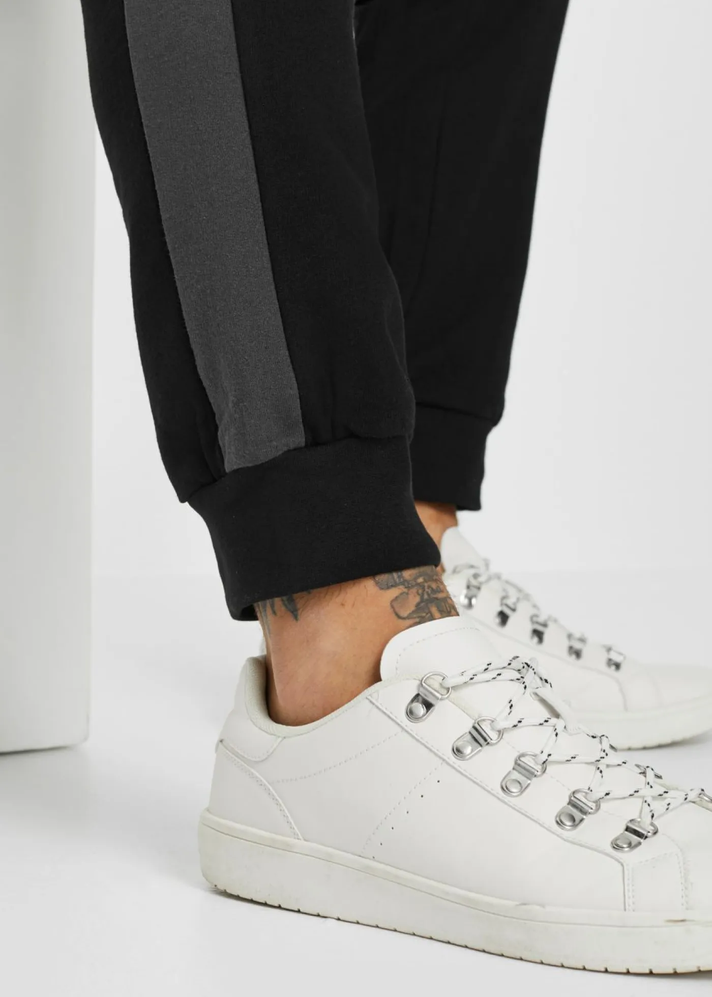 Hombre bonprix bonprix Pantalón de chándal con poliéster reciclado