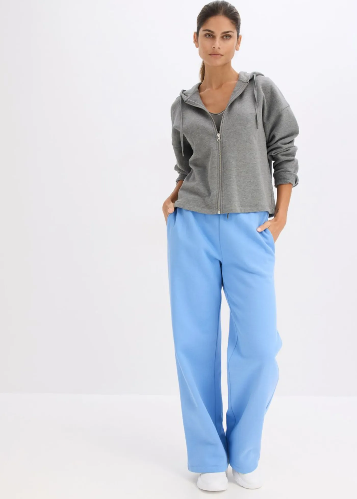 bonprix bonprix Básicos|Ropa Cómoda>Pantalón de chándal de algodón orgánico puro con cintura alta azul provenzal