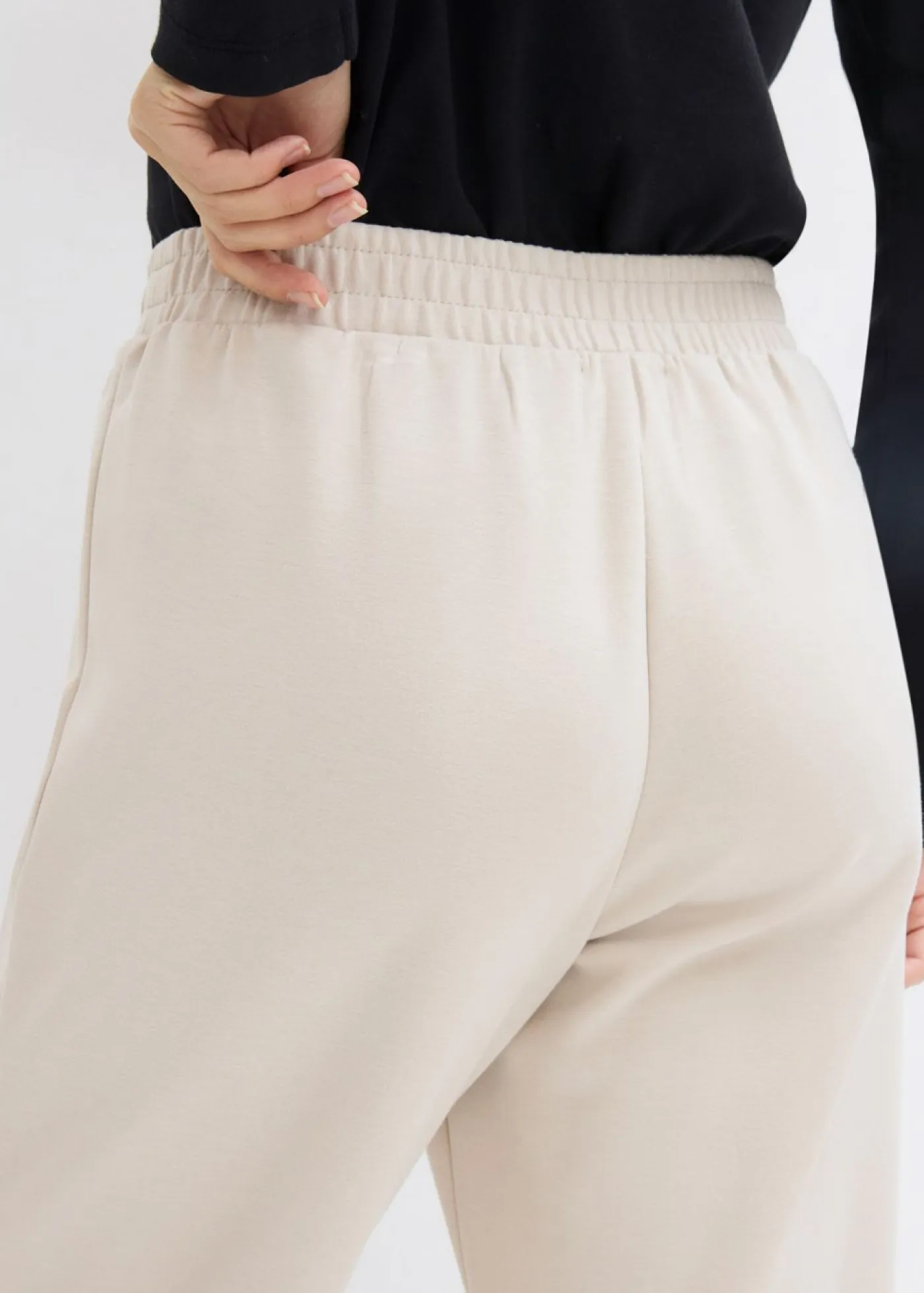 bonprix bonprix Ropa Cómoda|Pantalones>Pantalón de chándal de mezcla de viscosa suave gris piedra