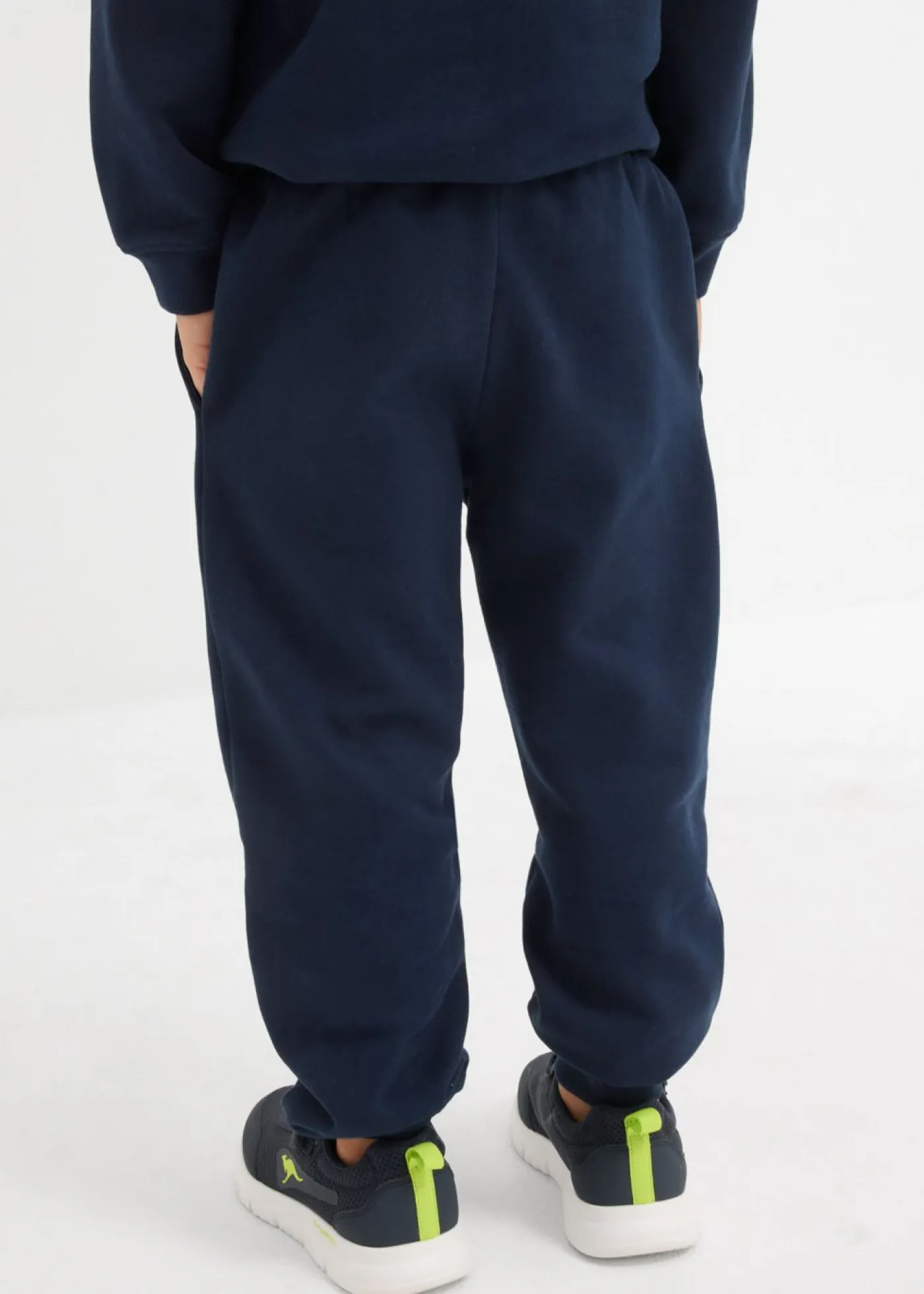 Niños bonprix bonprix Pantalón de chándal en suave mezcla de algodón (2 unidades)