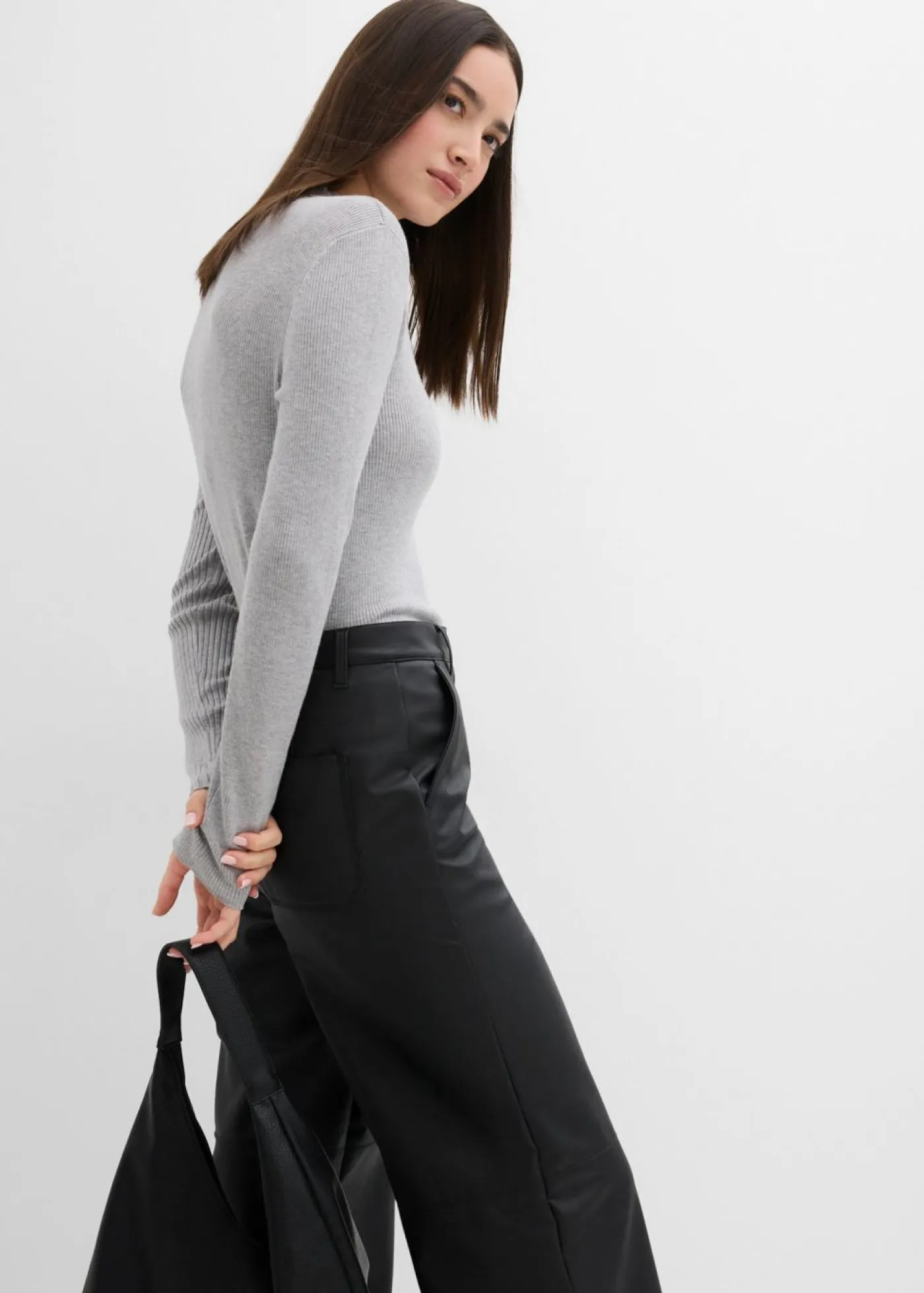 bonprix bonprix Esenciales|Pantalones>Pantalón de piel sintética Negro