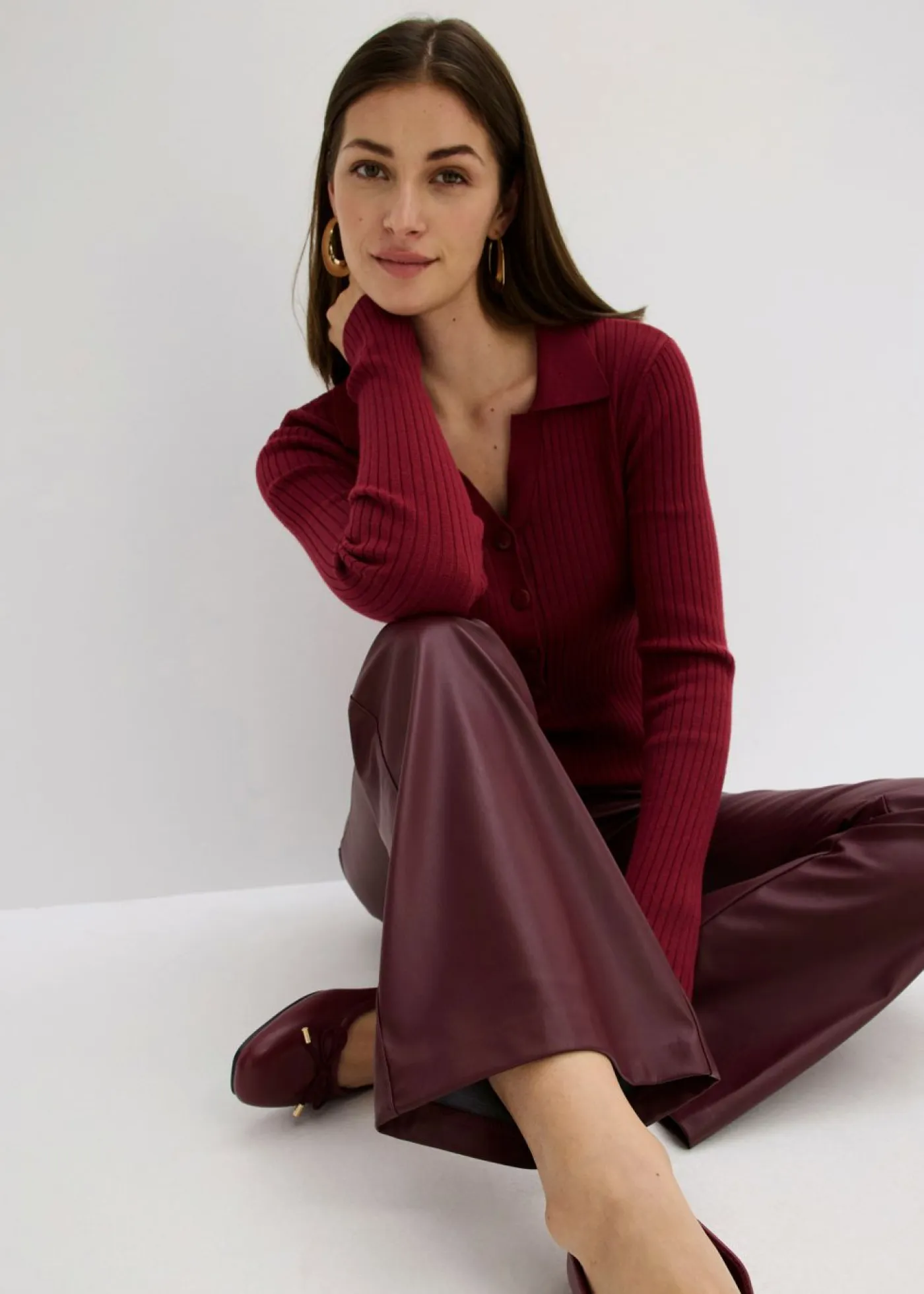 bonprix bonprix Pantalones>Pantalón de piel sintética mora oscuro