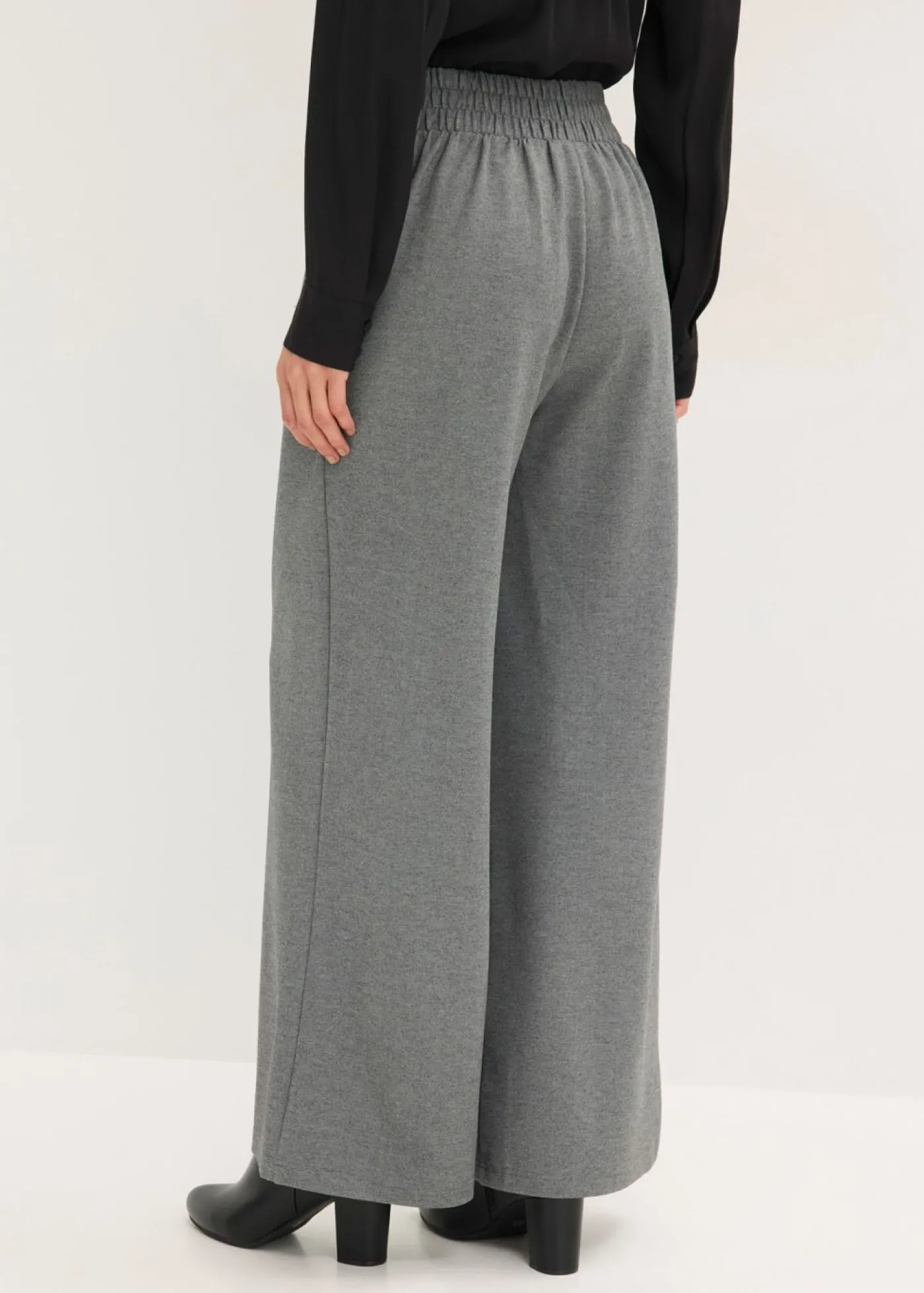 Mujer bonprix bonprix Pantalón de punto con cierre decorativo