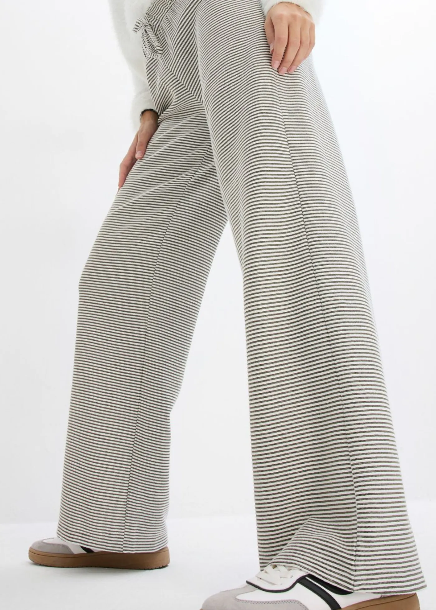 Mujer bonprix bonprix Pantalón de punto de mezcla de algodón con cordón y diseño de rayas