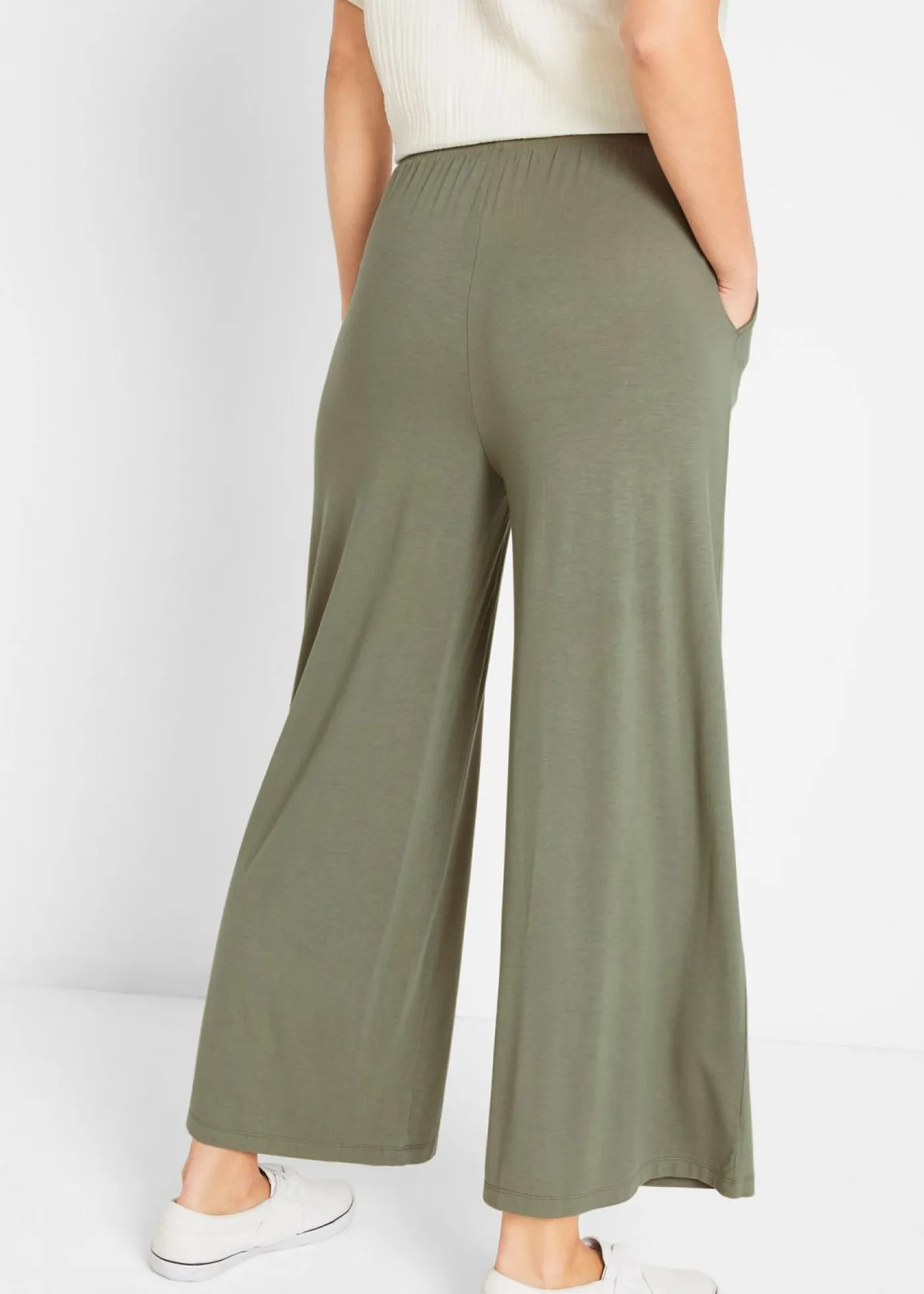 bonprix bonprix Pantalones|Novedades>Pantalón de punto de mezcla de viscosa fluida, largo 7/8 Verde oliva