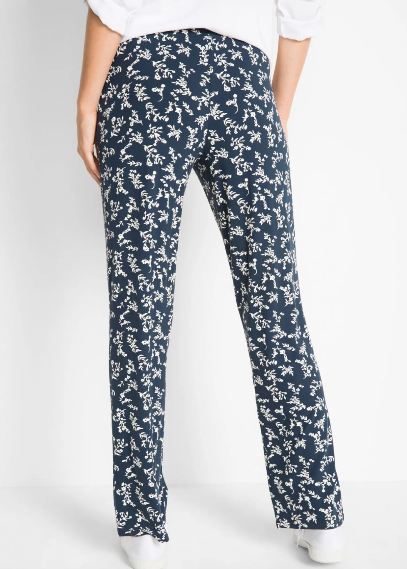 bonprix bonprix Pantalones>Pantalón de punto en mezcla de viscosa azul marino con flores