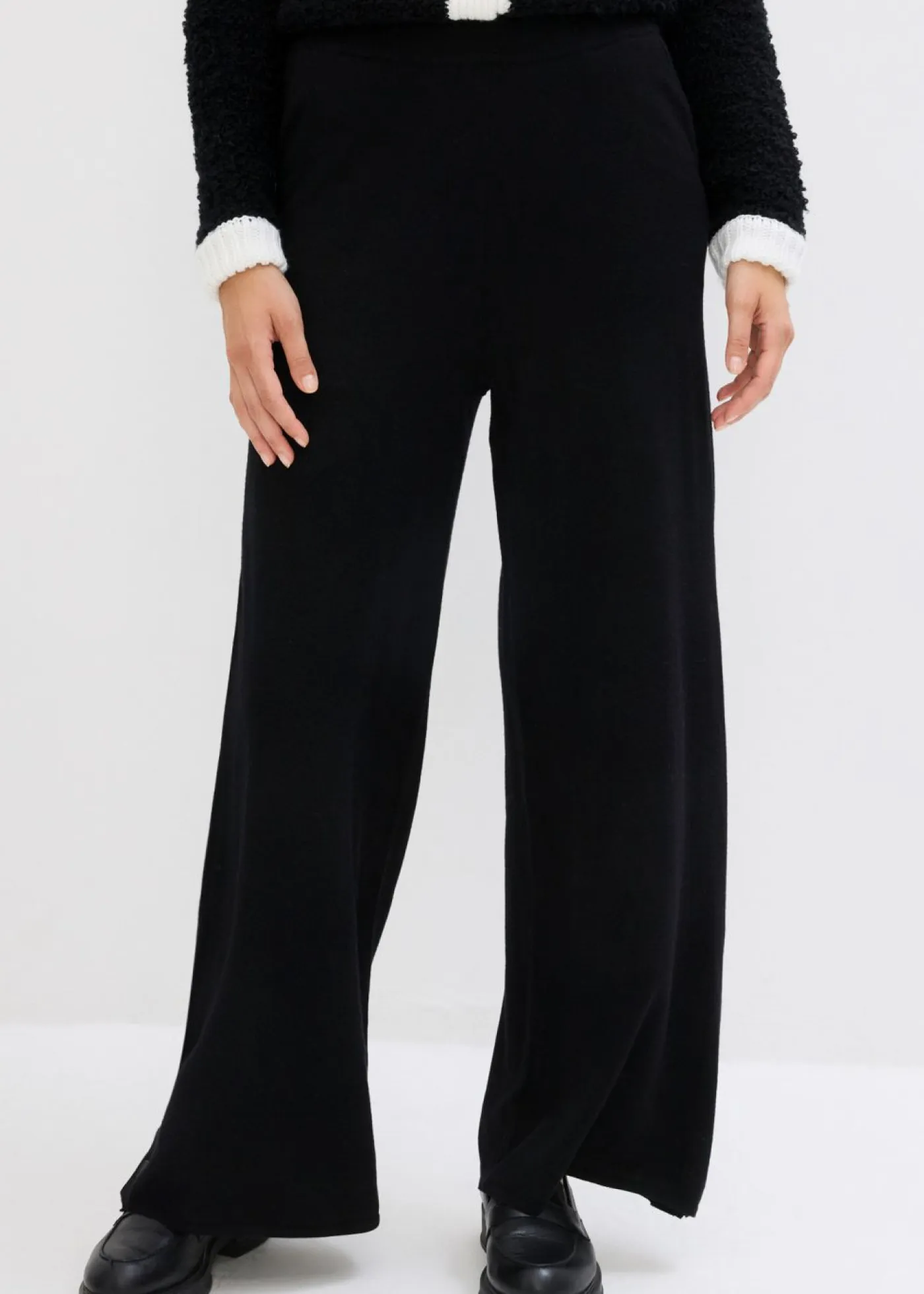 bonprix bonprix Pantalones>Pantalón de punto sin cierre Negro