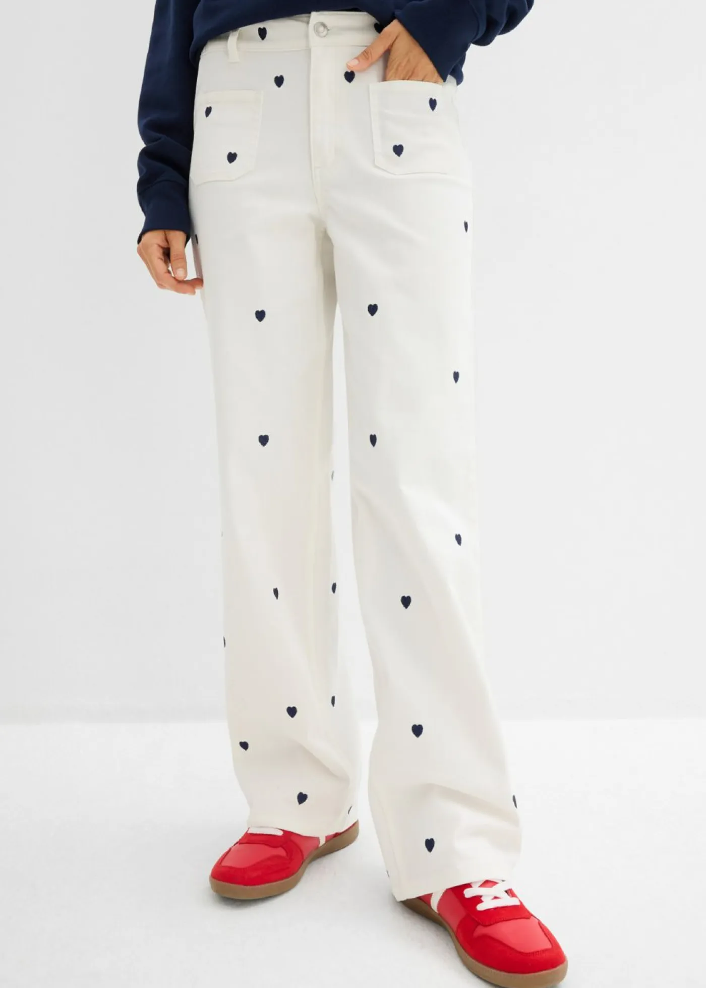 bonprix bonprix Pantalones>Pantalón de sarga con bordado Blanco lana/azul marino