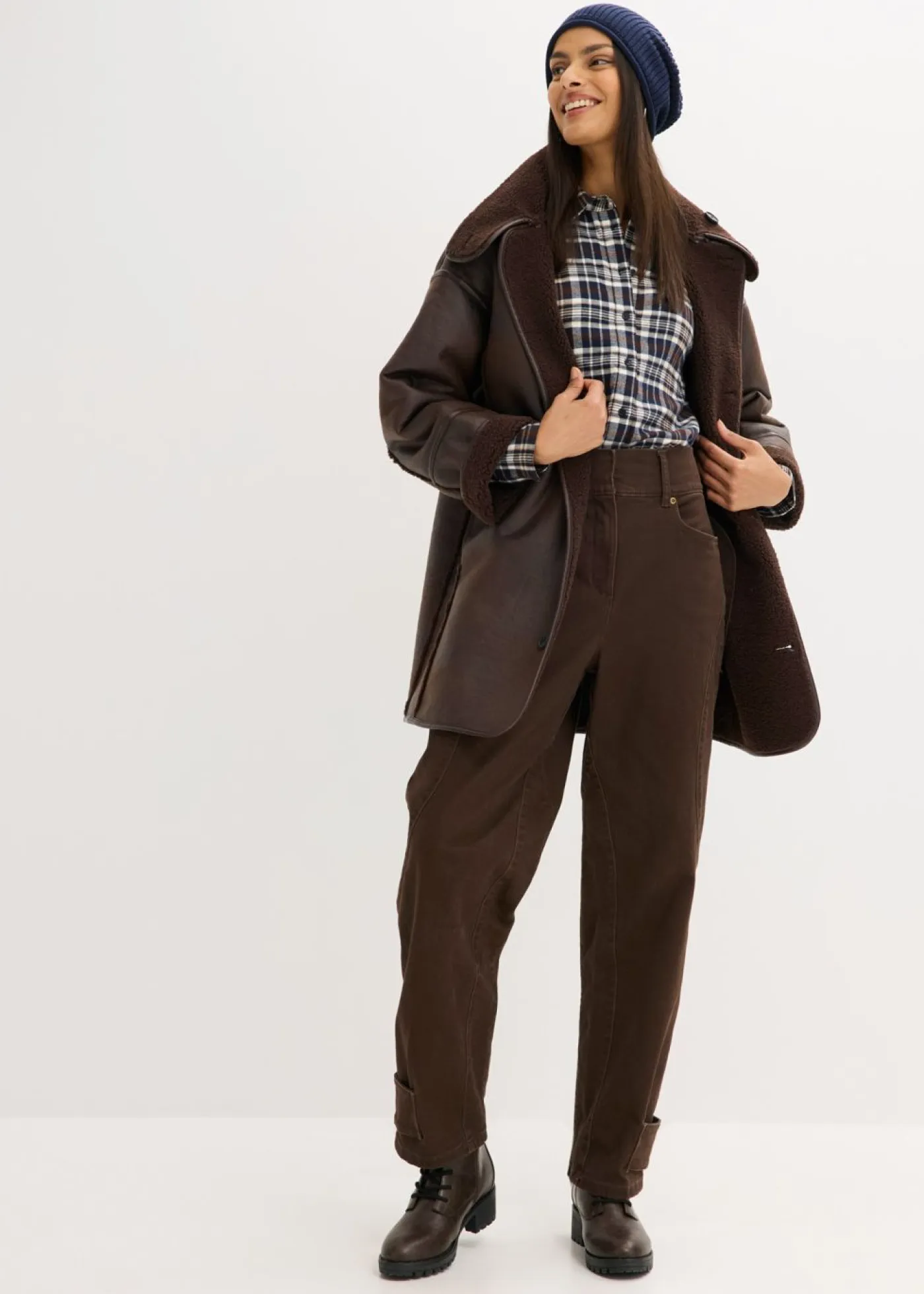 Mujer bonprix bonprix Pantalón de sarga con cintura alta