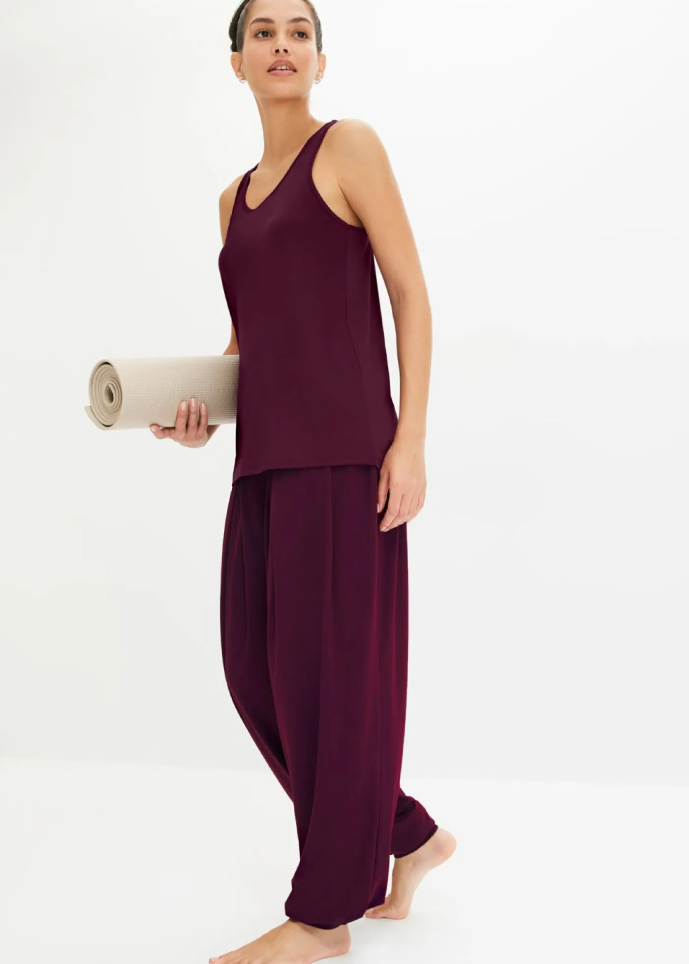 bonprix bonprix Ropa Deportiva|Pantalones>Pantalón deportivo ancho con cintura doblada morado intenso