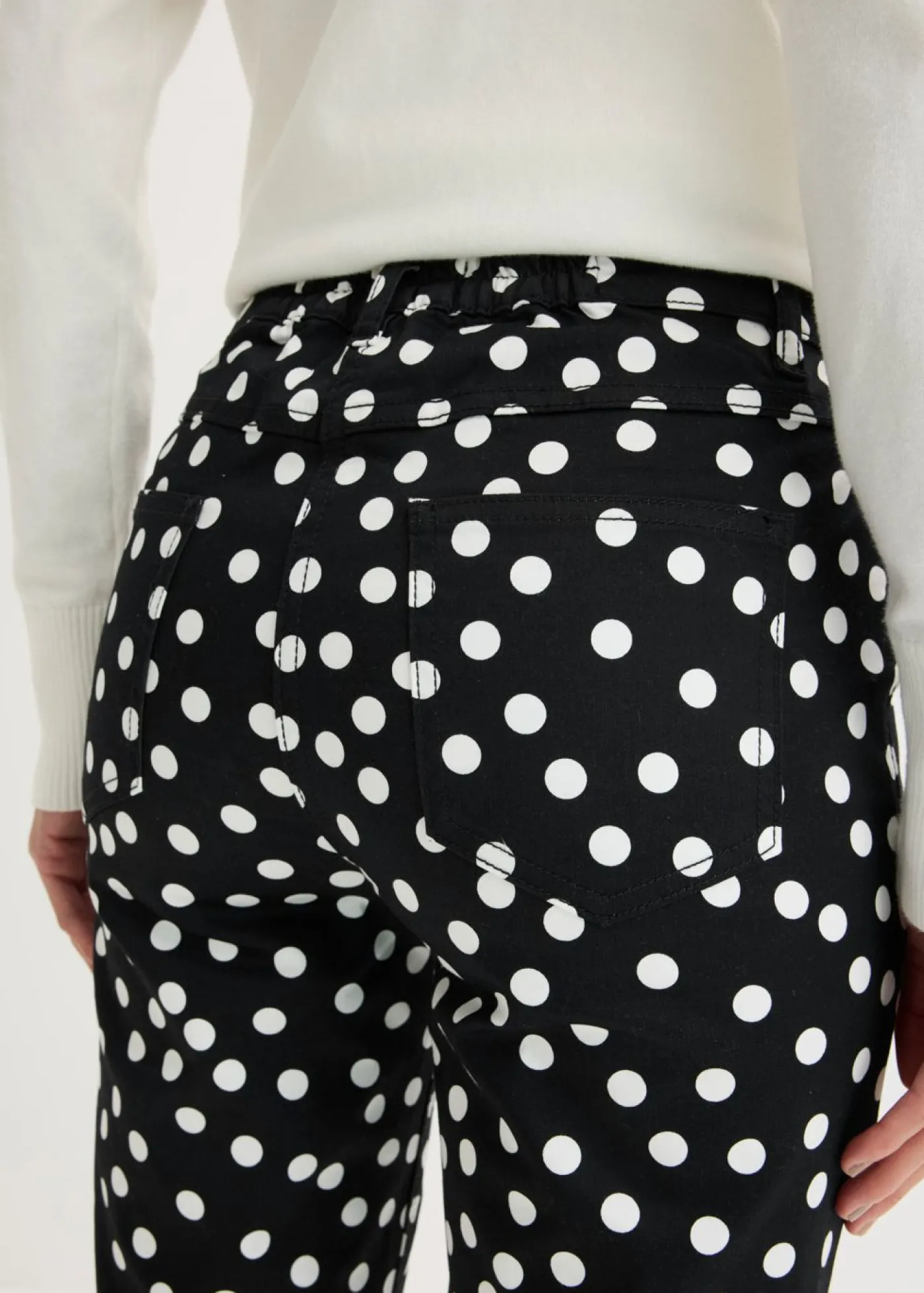 bonprix bonprix Pantalones>Pantalón elástico 5 bolsillos Negro-blanco lana de lunares