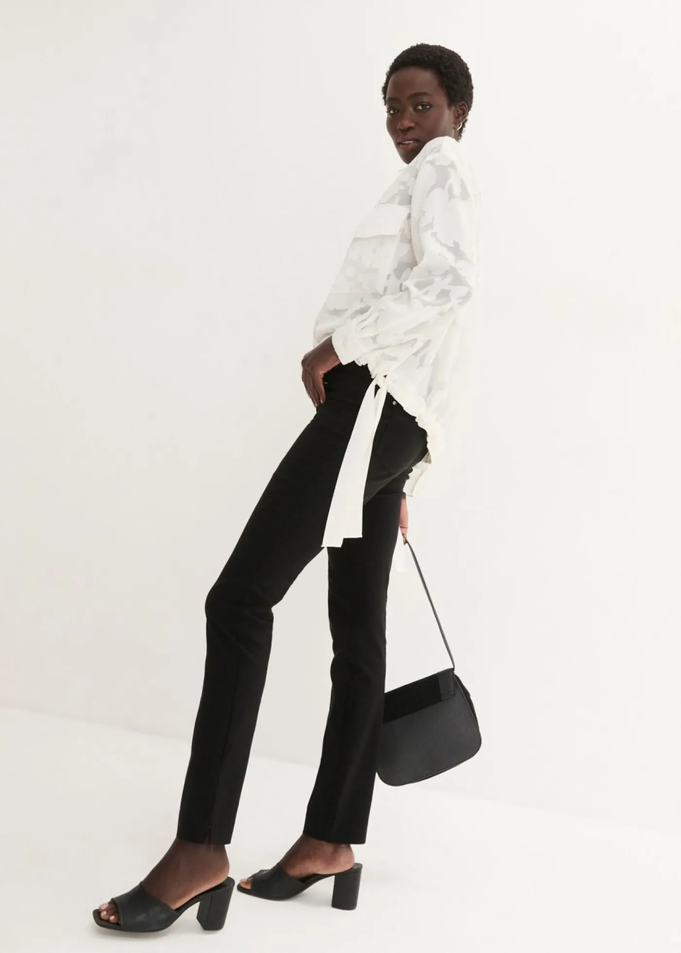 bonprix bonprix Tallas Pequeñas>Pantalón elástico con cintura antideslizante Negro