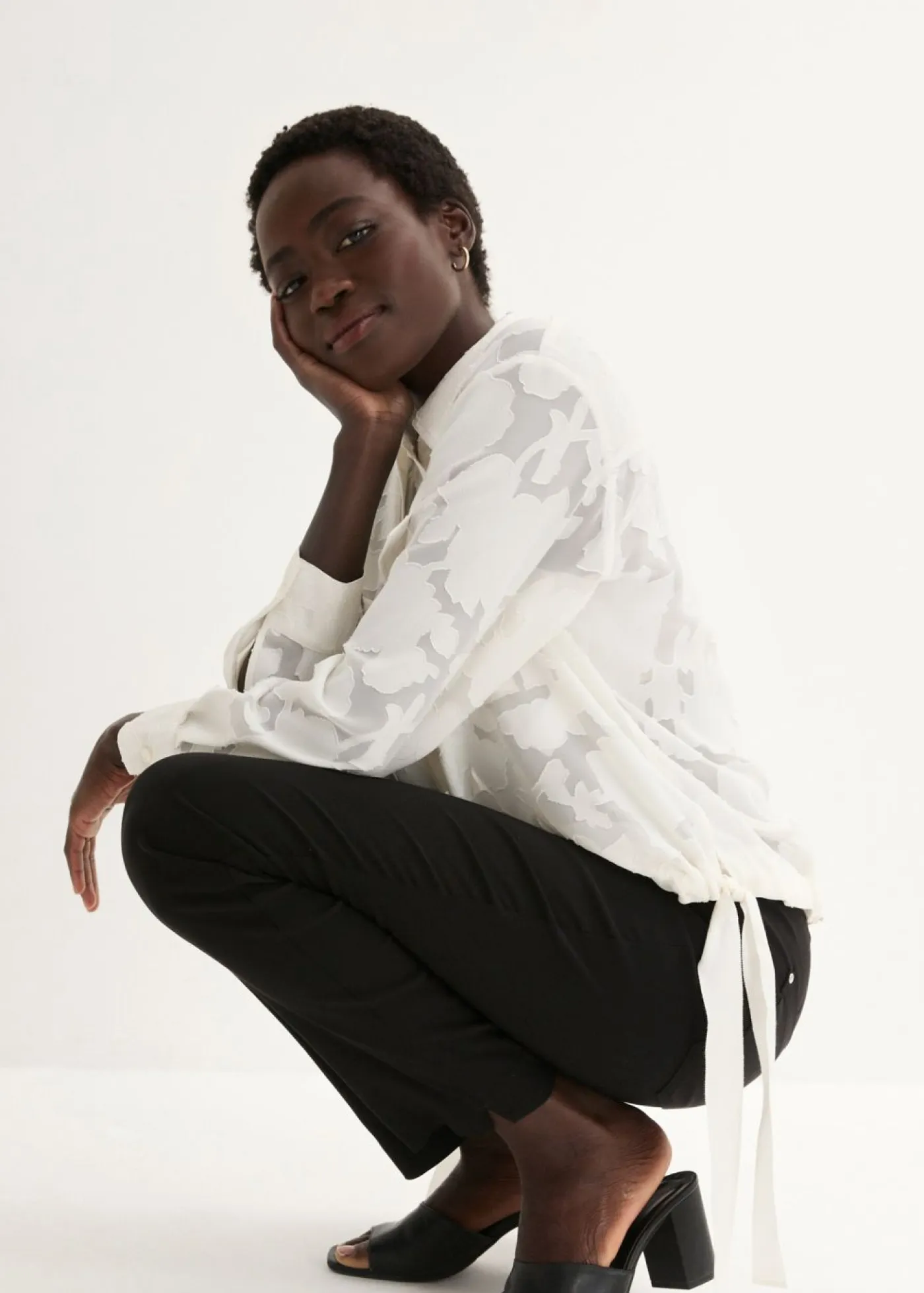 bonprix bonprix Tallas Pequeñas>Pantalón elástico con cintura antideslizante Negro