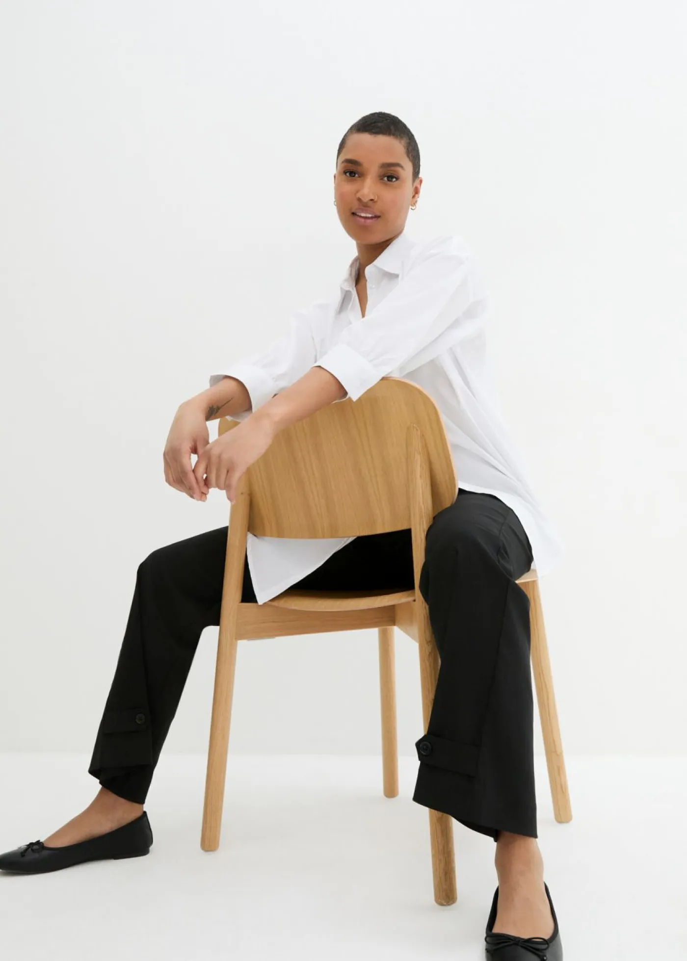 bonprix bonprix Pantalones|Tallas Pequeñas>Pantalón elástico de bengalina con cintura cómoda Negro