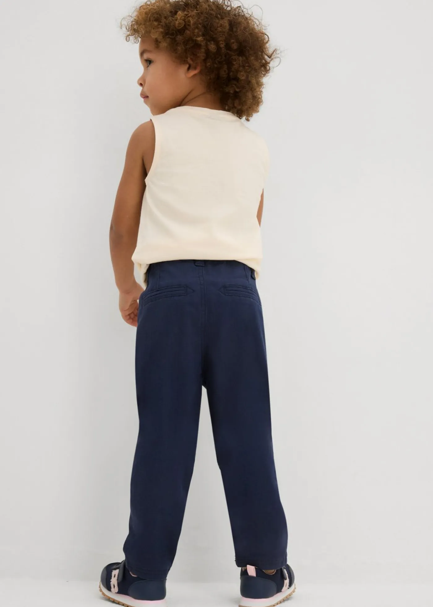 bonprix bonprix Ropa 2 A 9 Años·Vaqueros Y Pantalones>Pantalón elástico tipo chino con cintura ajustable y corte ajustado/recto Azul marino