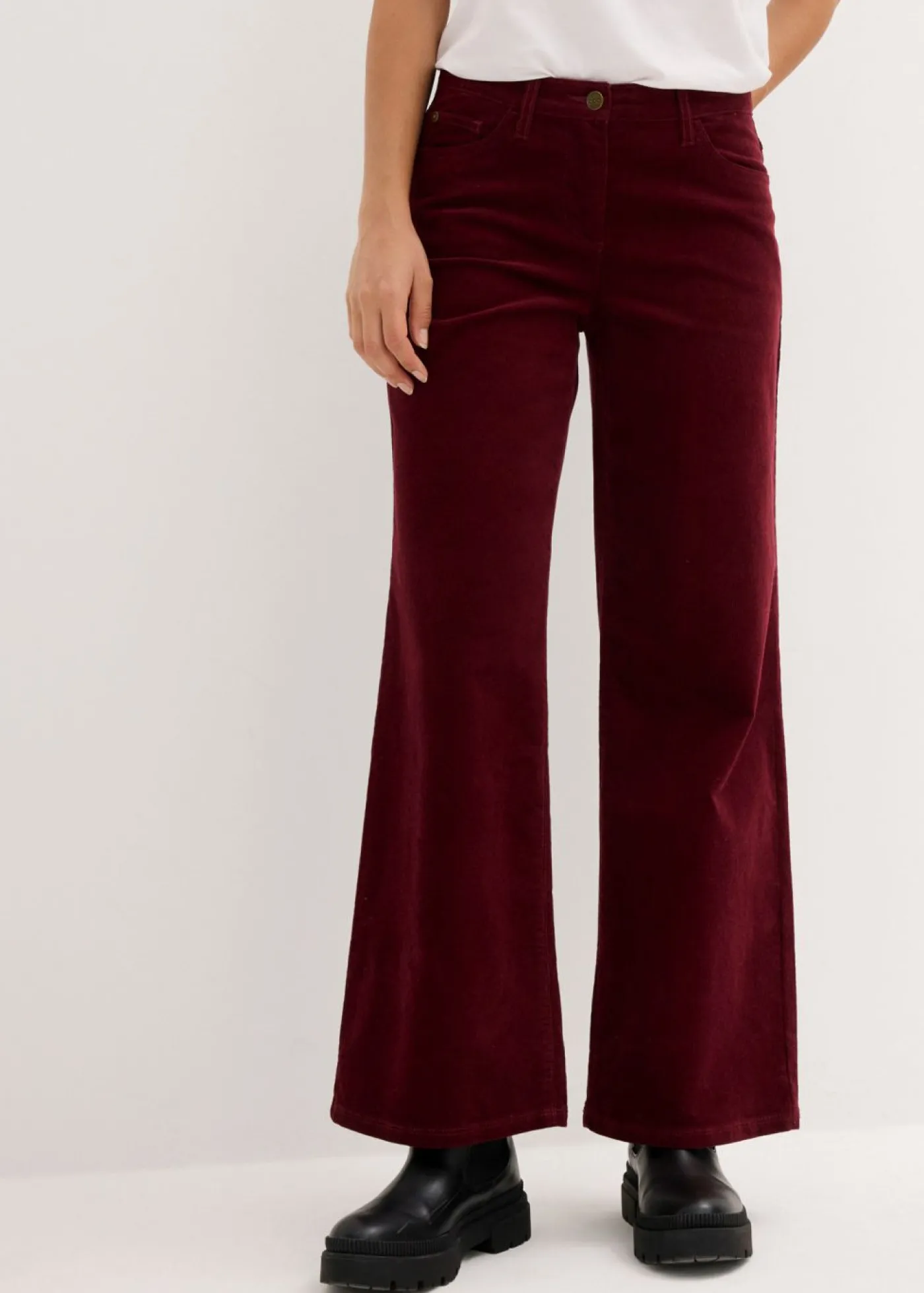 bonprix bonprix Pantalones>Pantalón estilo Marlene de pana rojo avellana