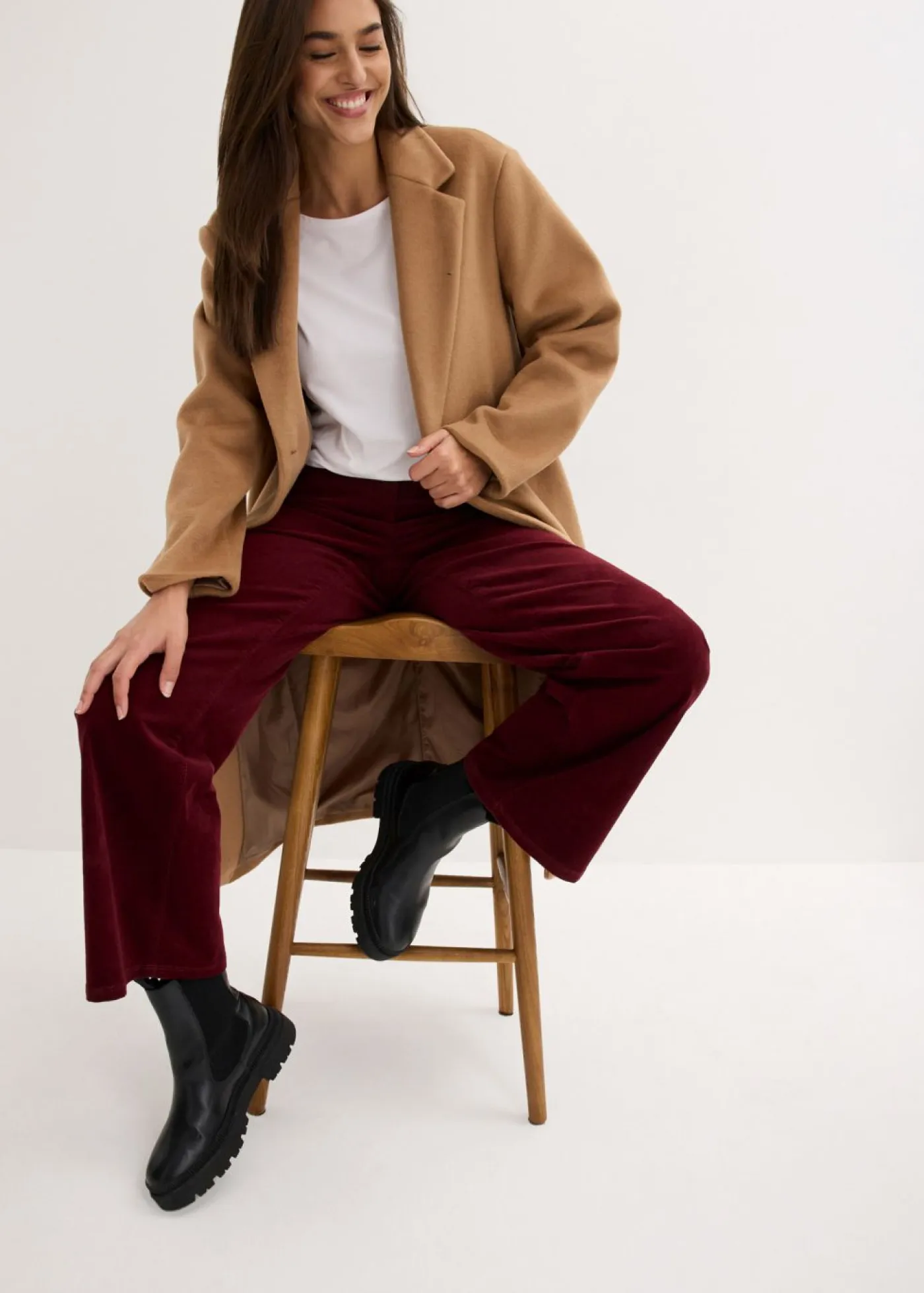 bonprix bonprix Pantalones>Pantalón estilo Marlene de pana rojo avellana