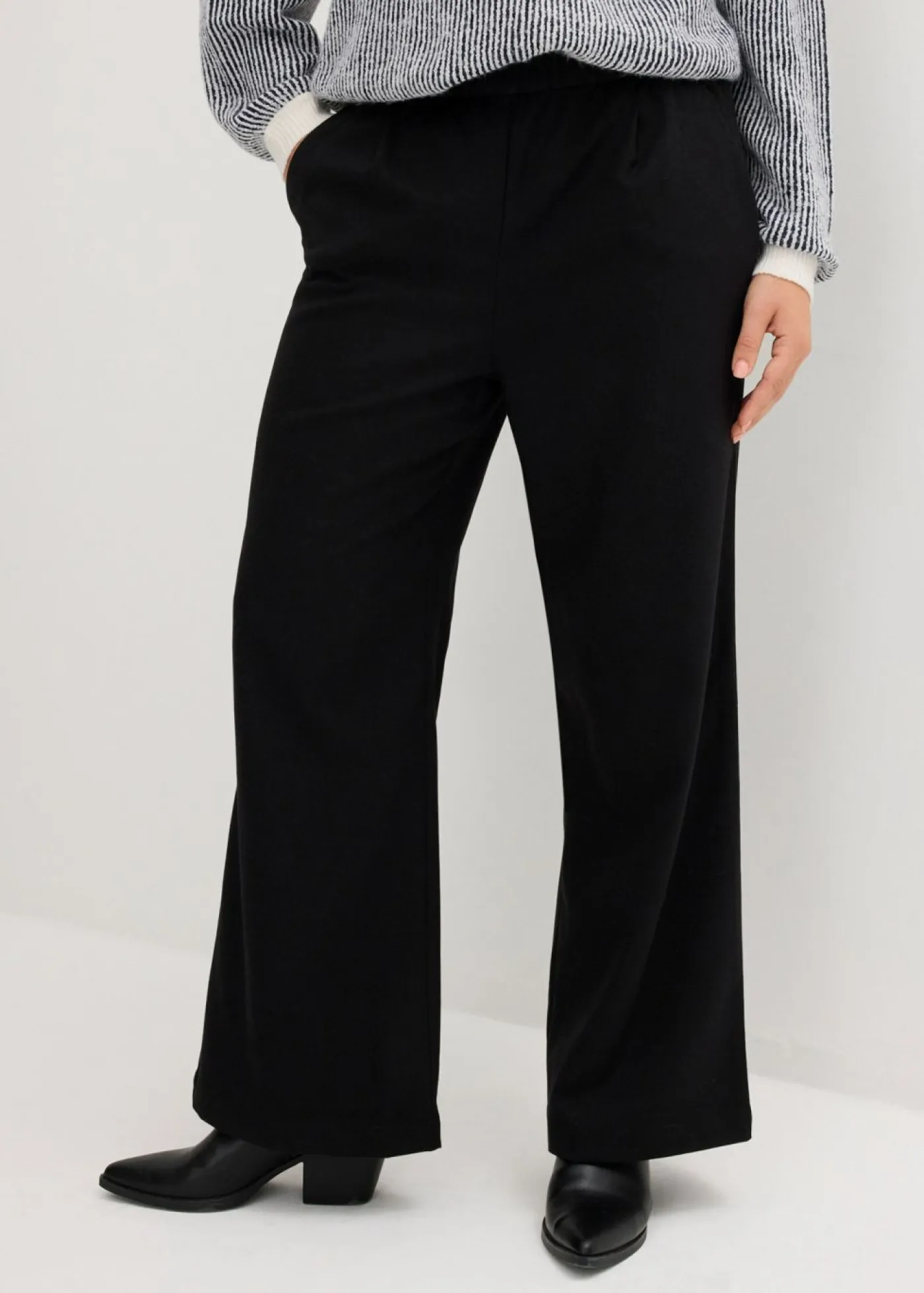 bonprix bonprix Pantalones>Pantalón Marlene con aspecto de lana Negro