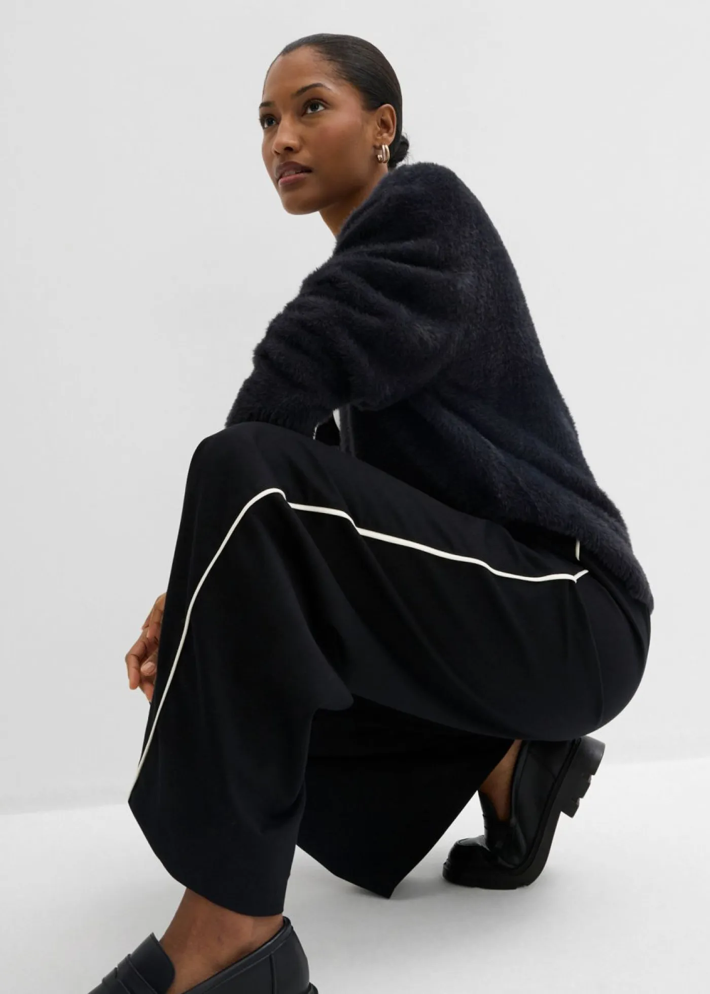 bonprix bonprix Esenciales|Pantalones>Pantalón Marlene de mezcla de viscosa Negro-blanco lana