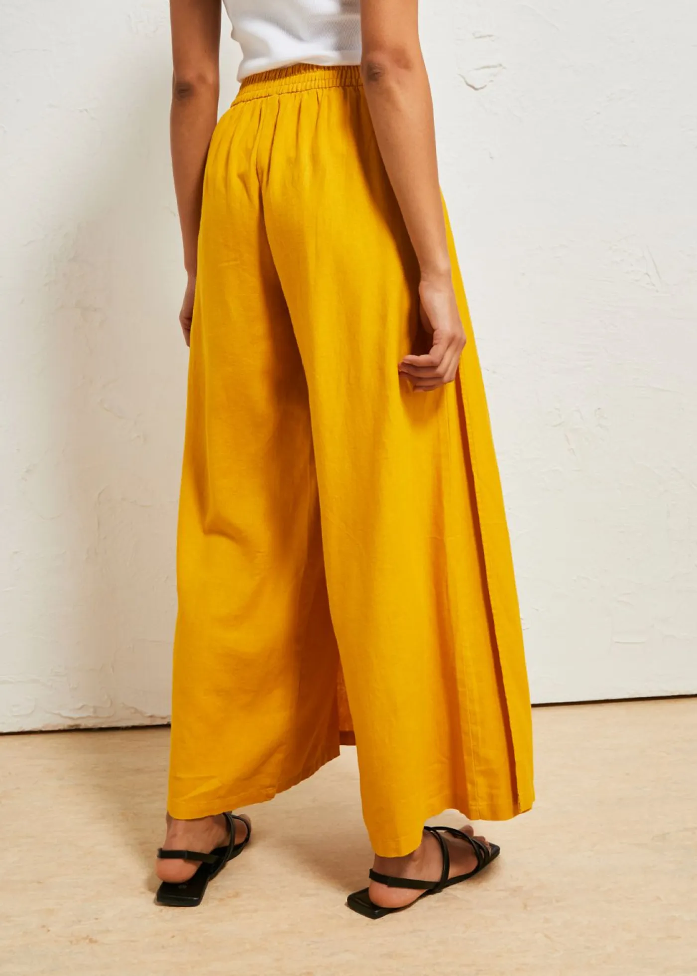 bonprix bonprix Pantalones>Pantalón palazzo de mezcla de lino Oro ocre